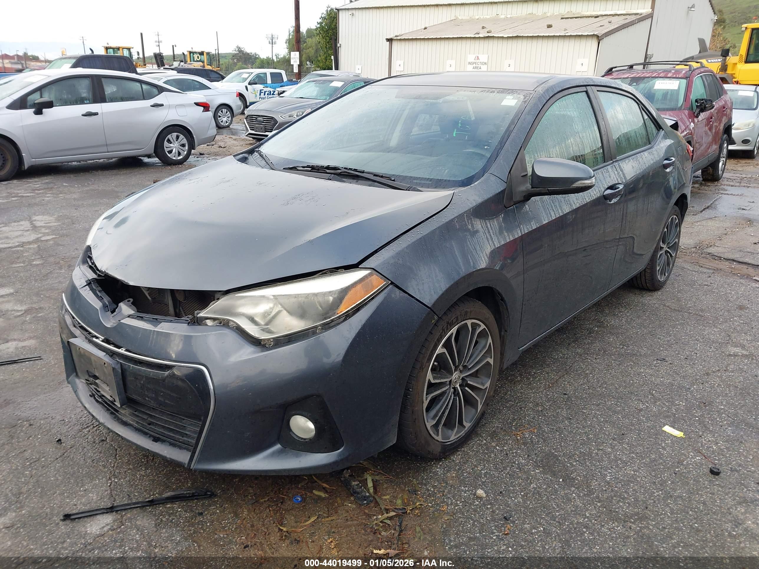 TOYOTA COROLLA image 2