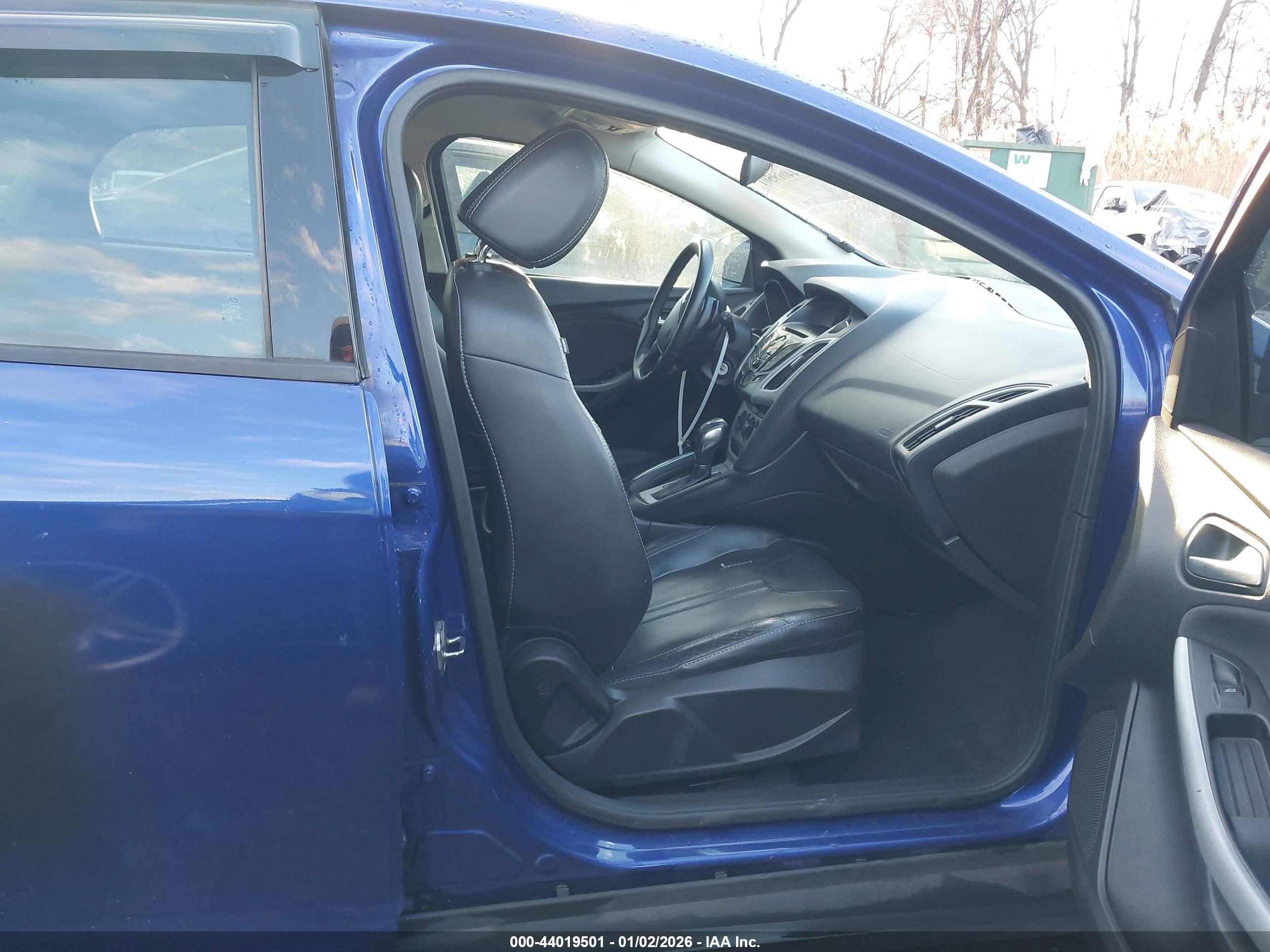 FORD FOCUS image 5