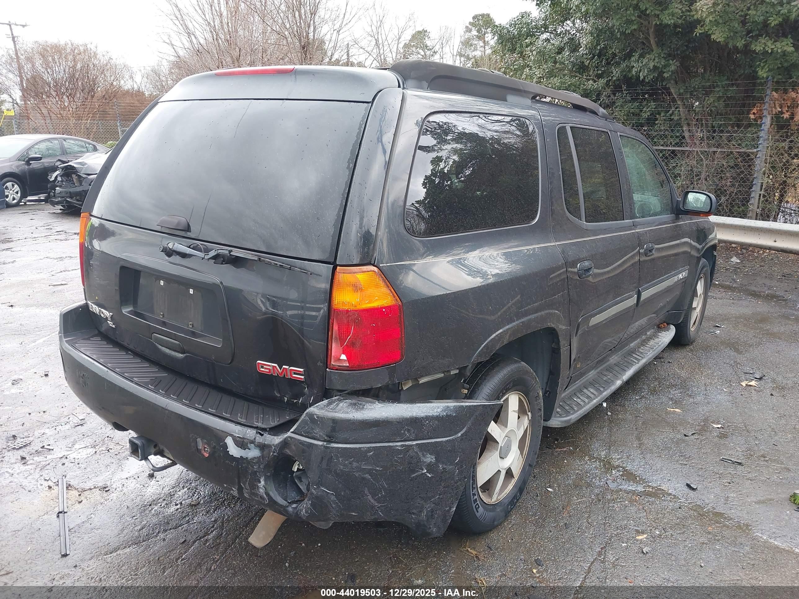 GMC ENVOY image 4