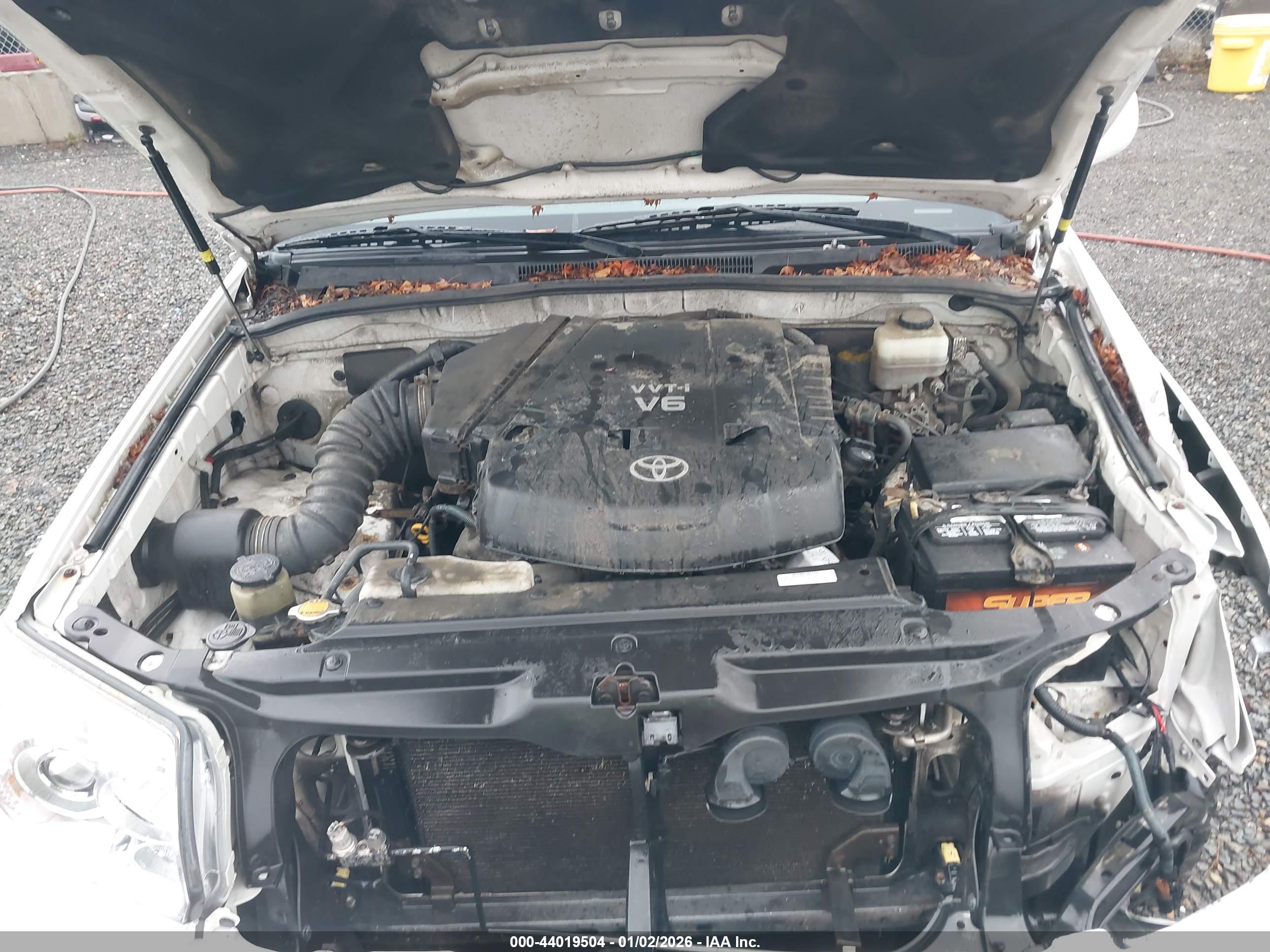 TOYOTA 4RUNNER image 10