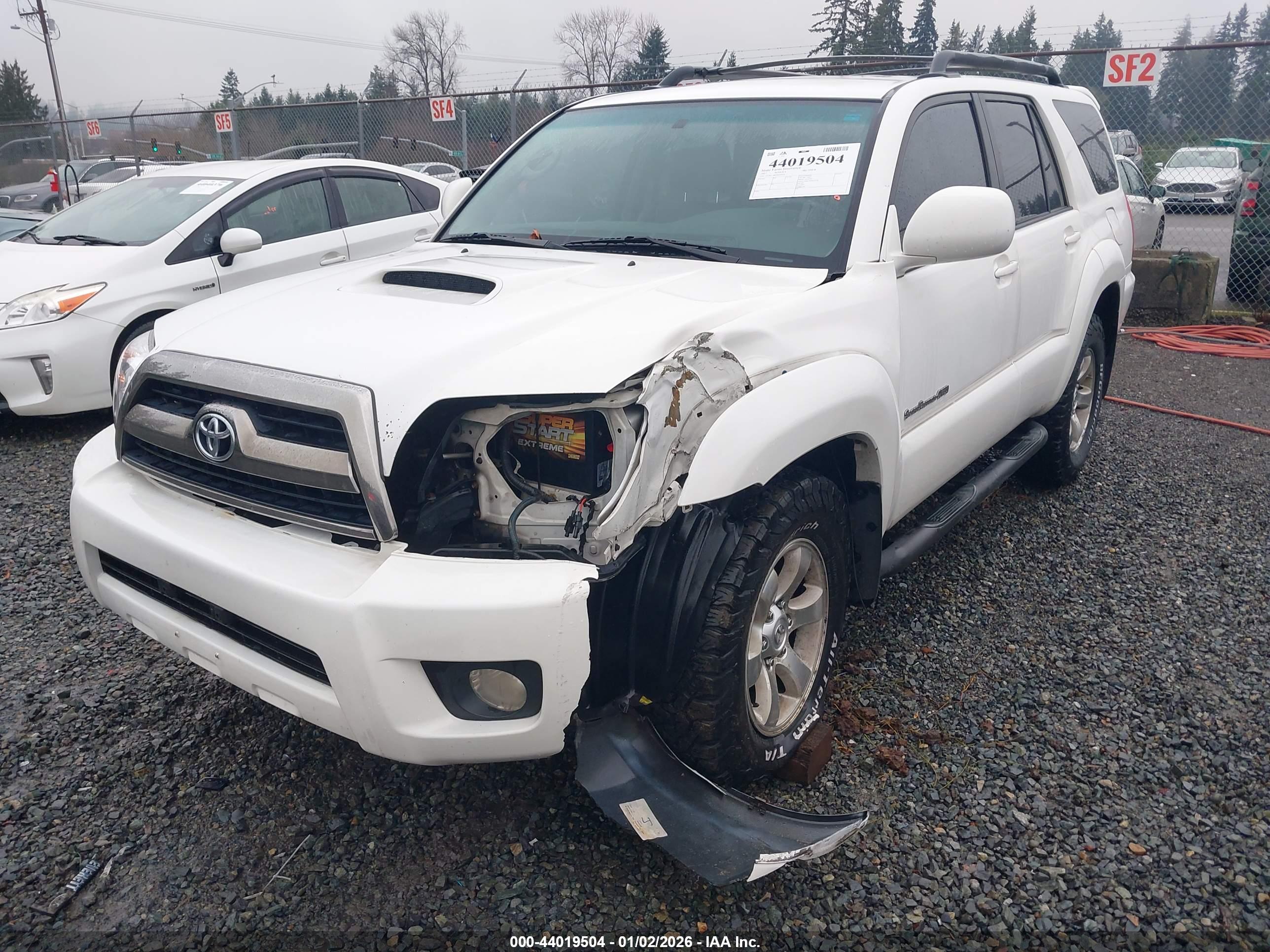 TOYOTA 4RUNNER image 6