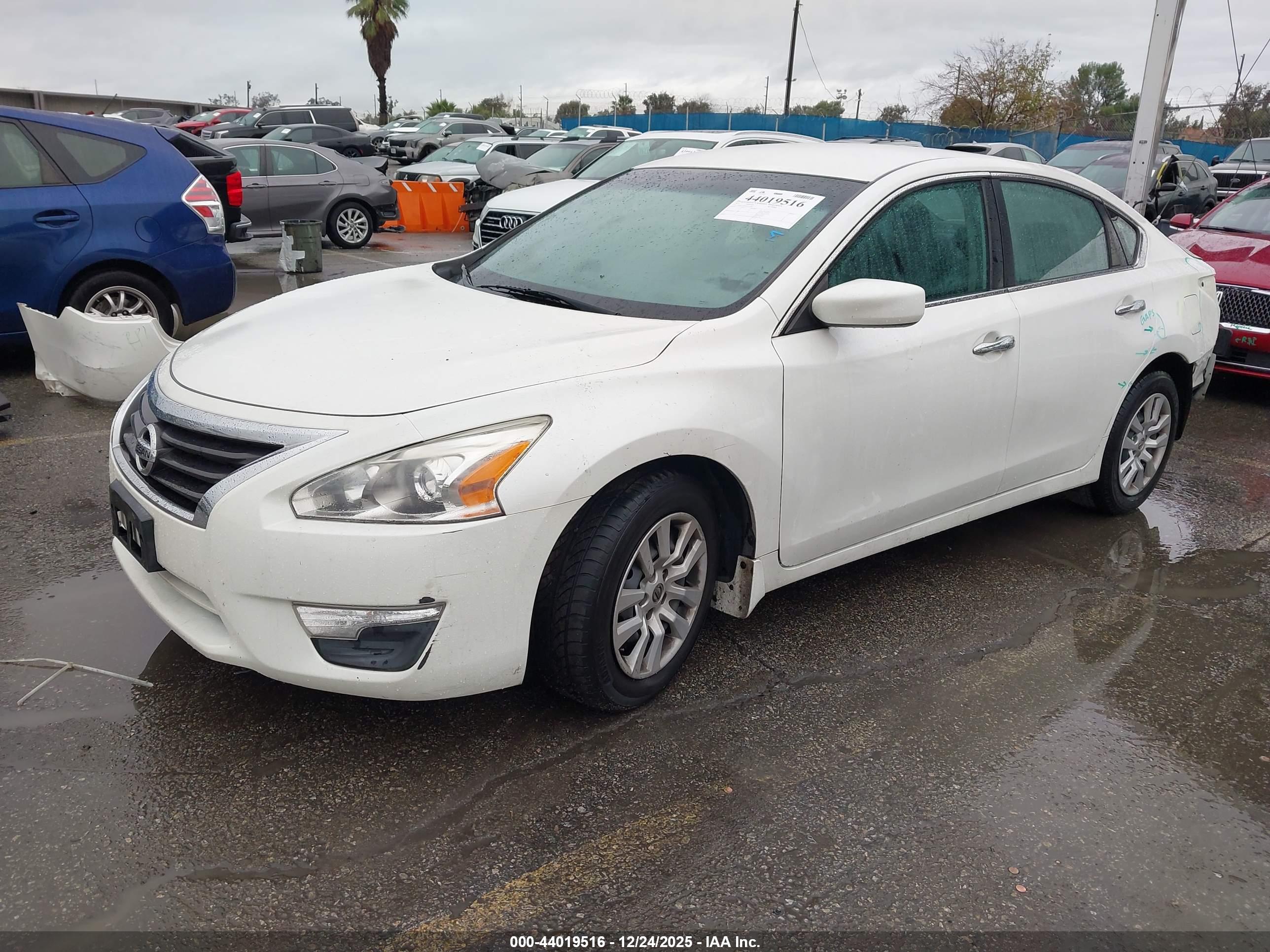 NISSAN ALTIMA image 2