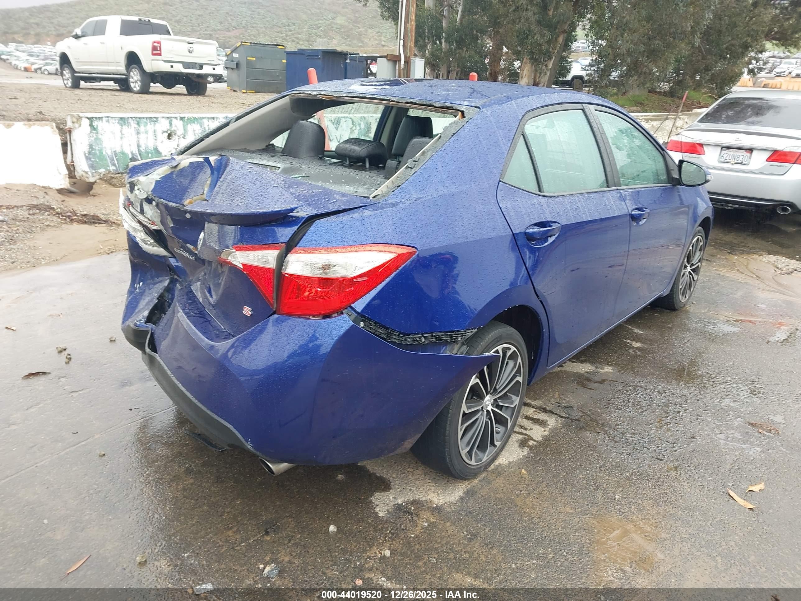 TOYOTA COROLLA image 4