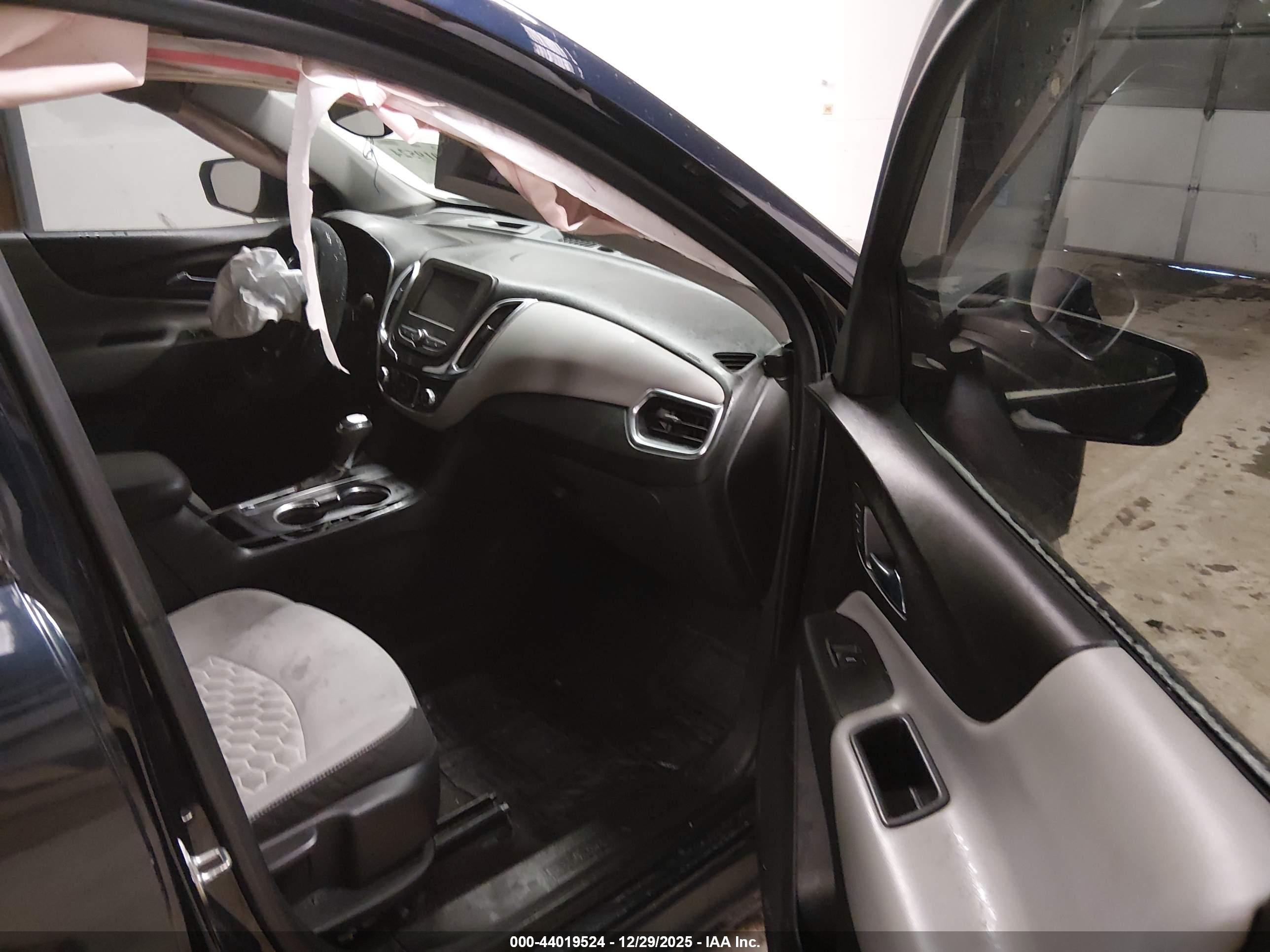 CHEVROLET EQUINOX image 5