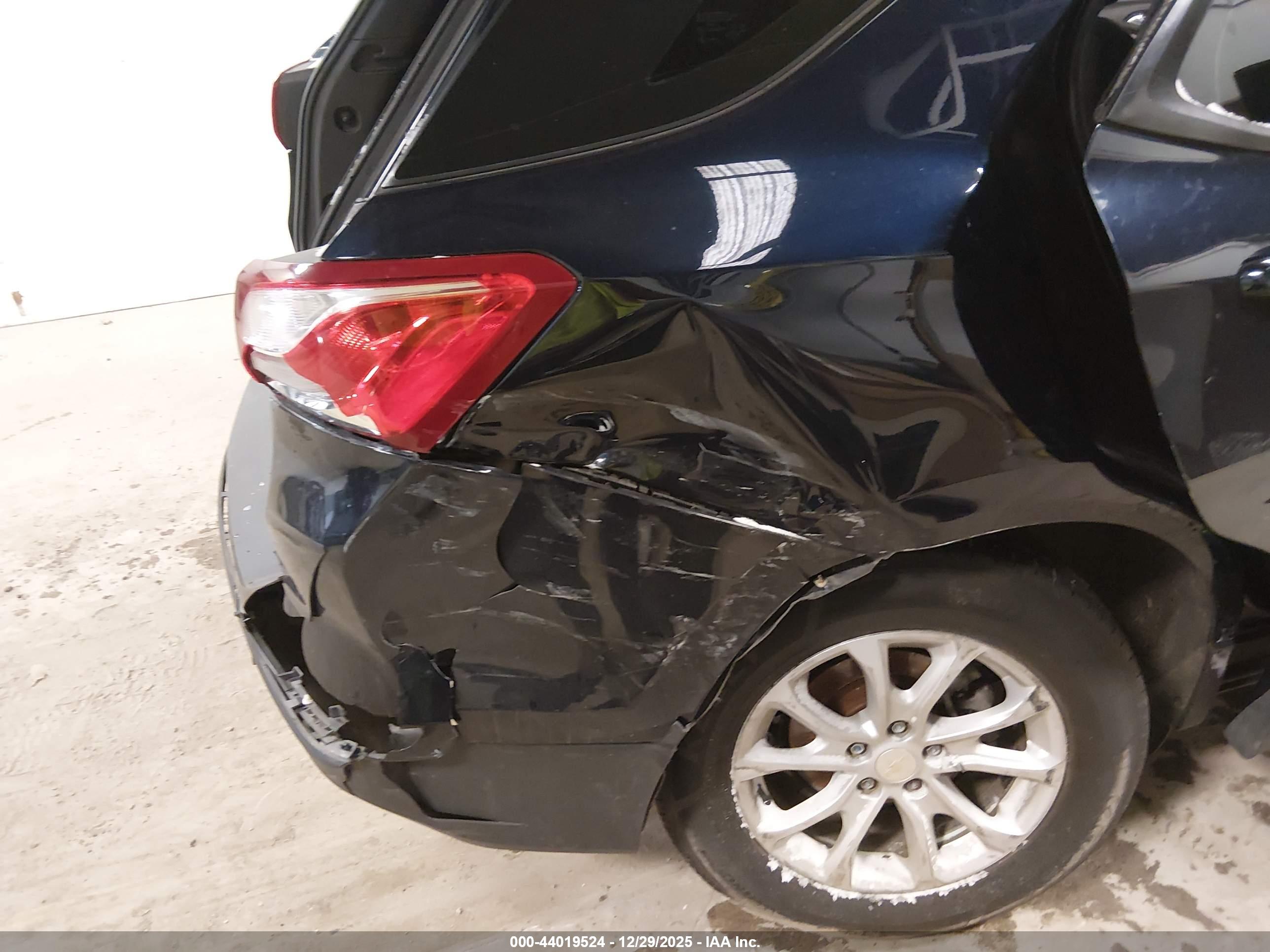 CHEVROLET EQUINOX image 6