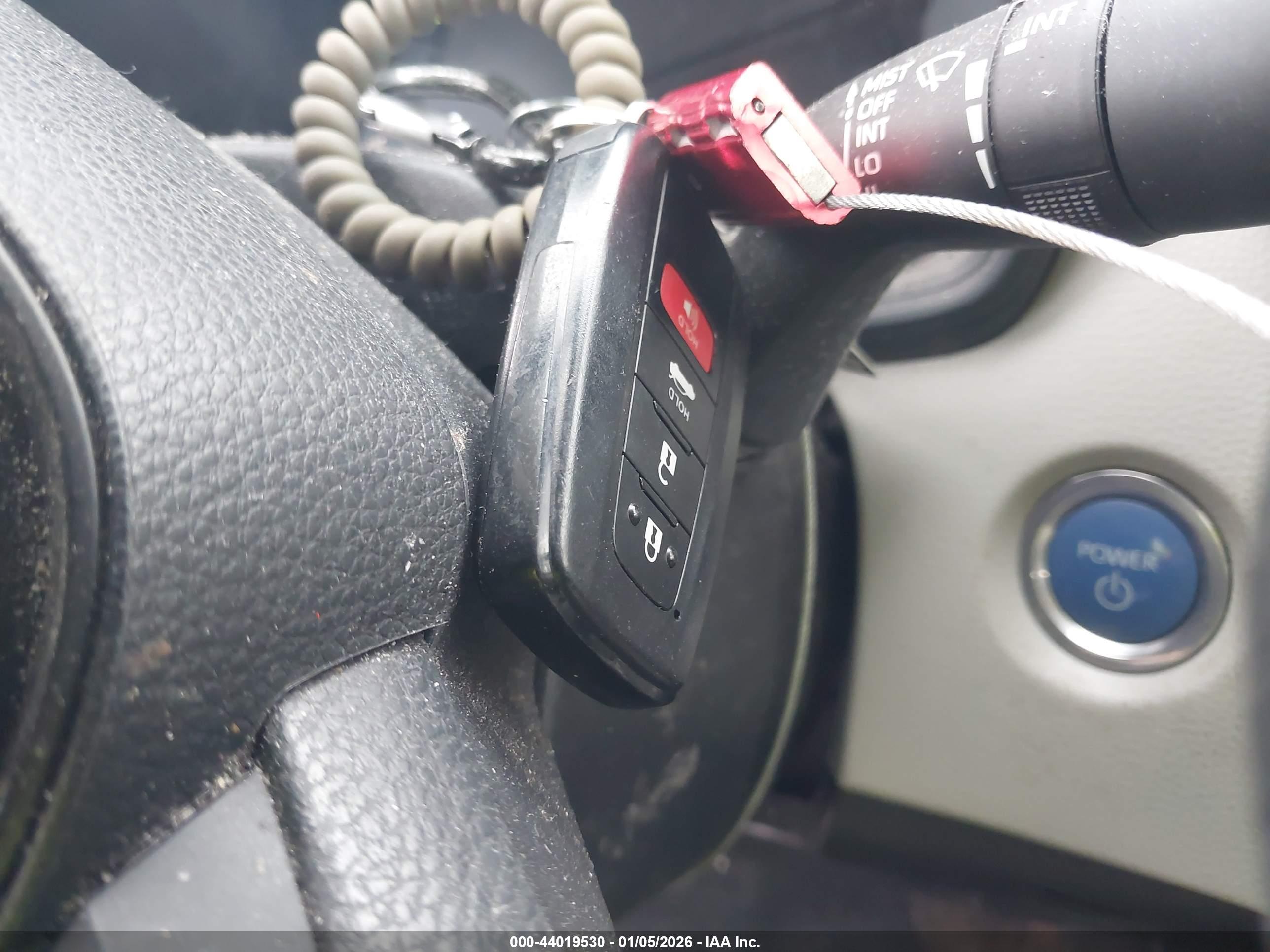 TOYOTA COROLLA image 11