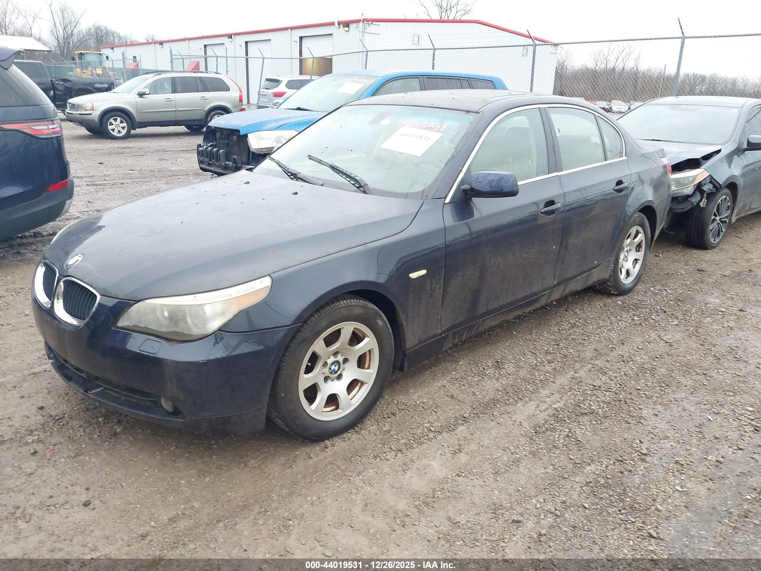 BMW 525I image 2