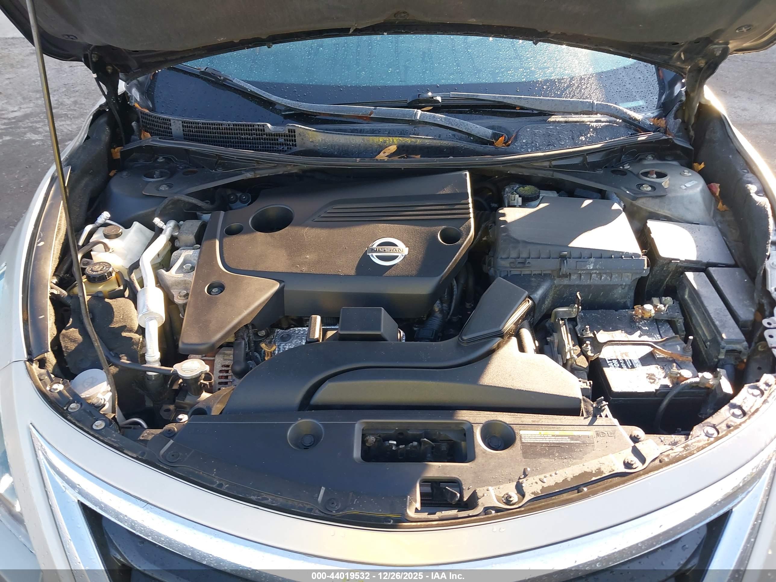 NISSAN ALTIMA image 10