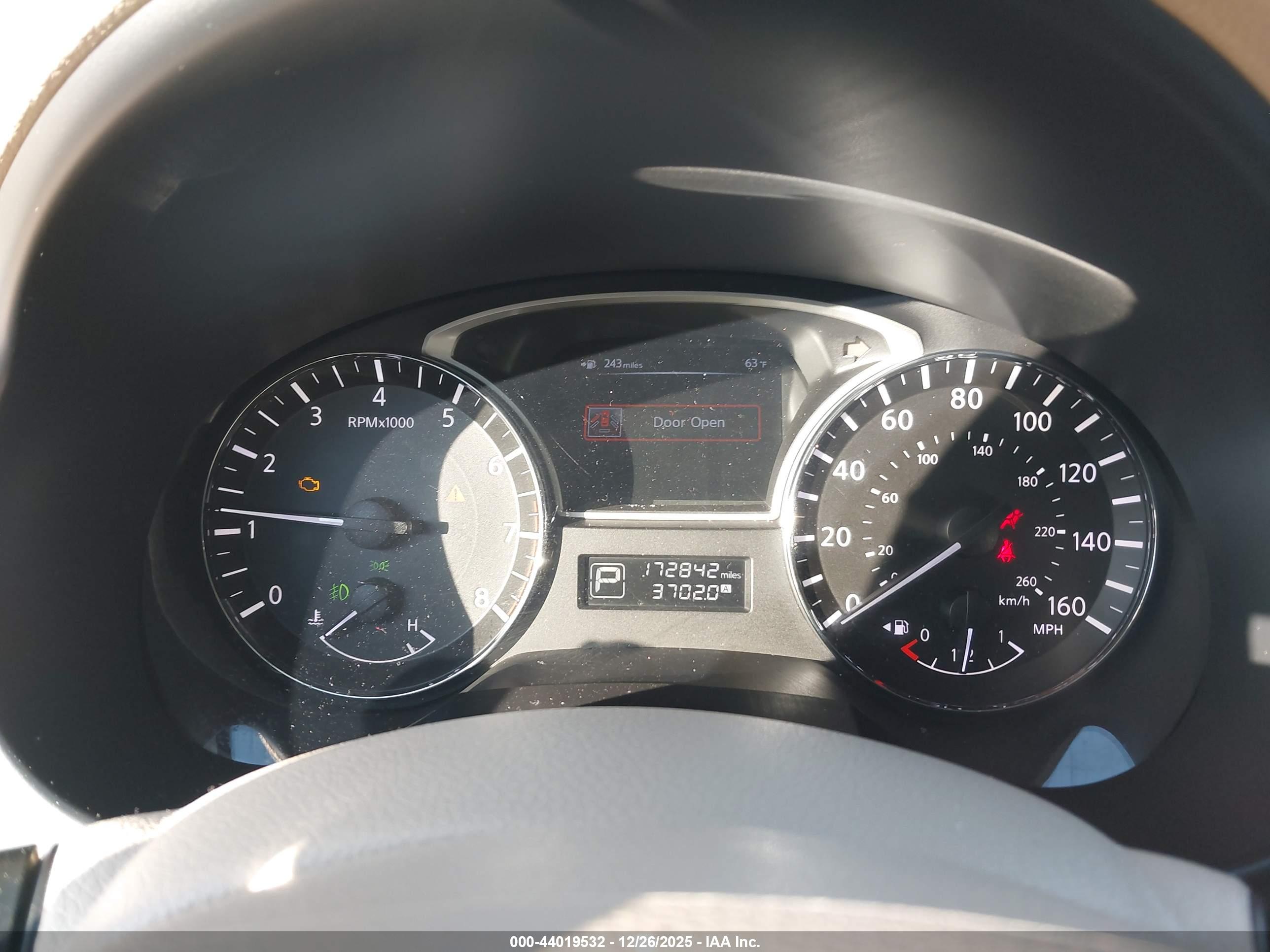 NISSAN ALTIMA image 7