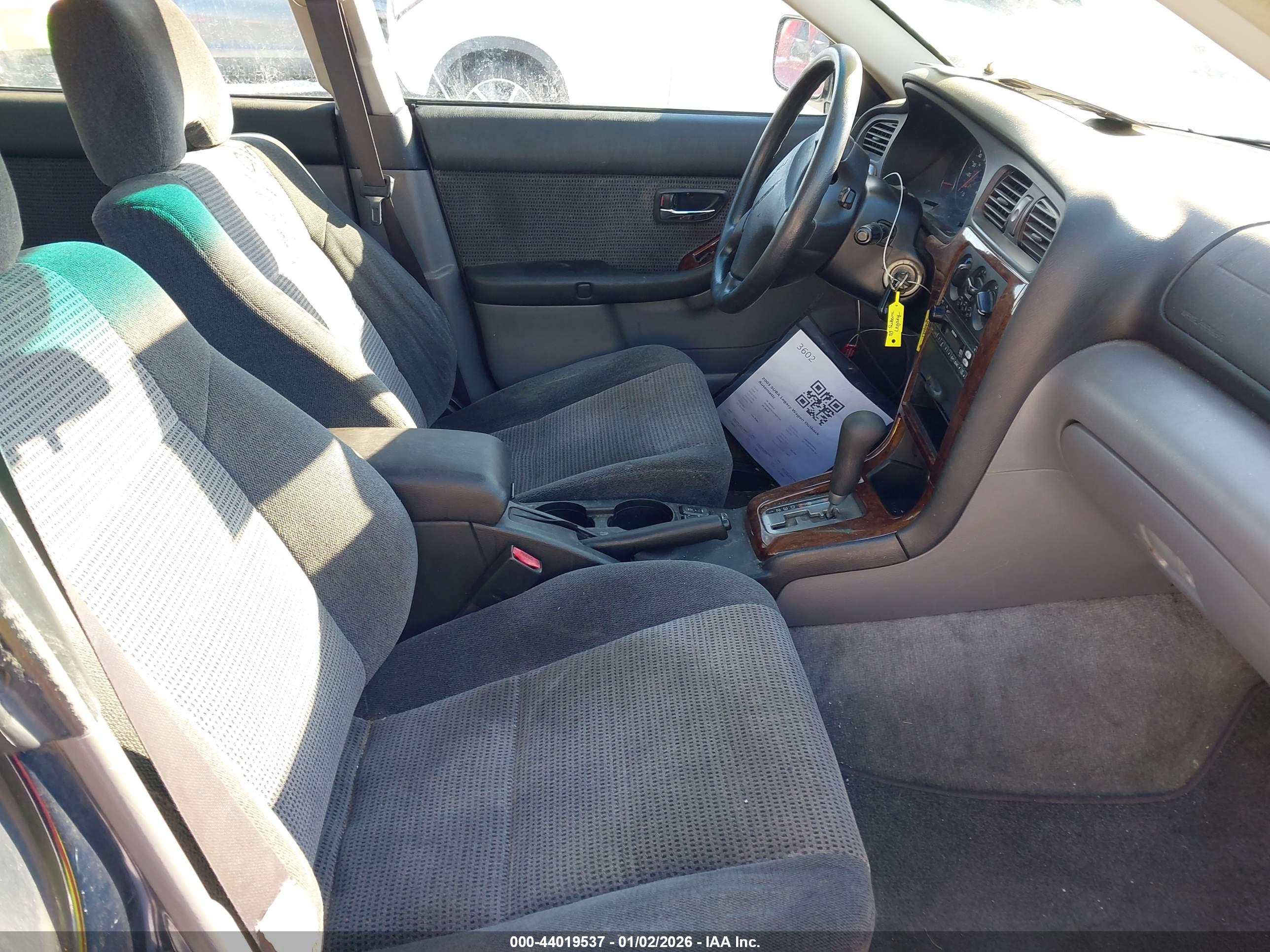 SUBARU OUTBACK image 5
