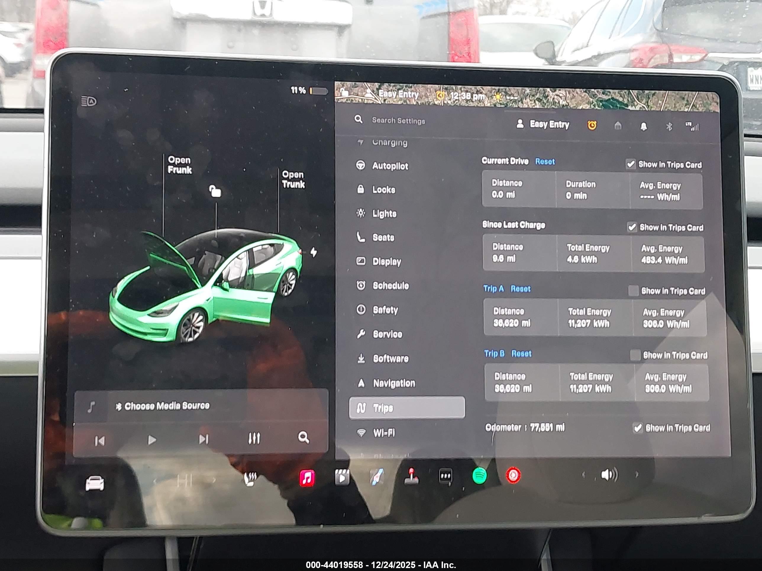 TESLA MODEL image 7