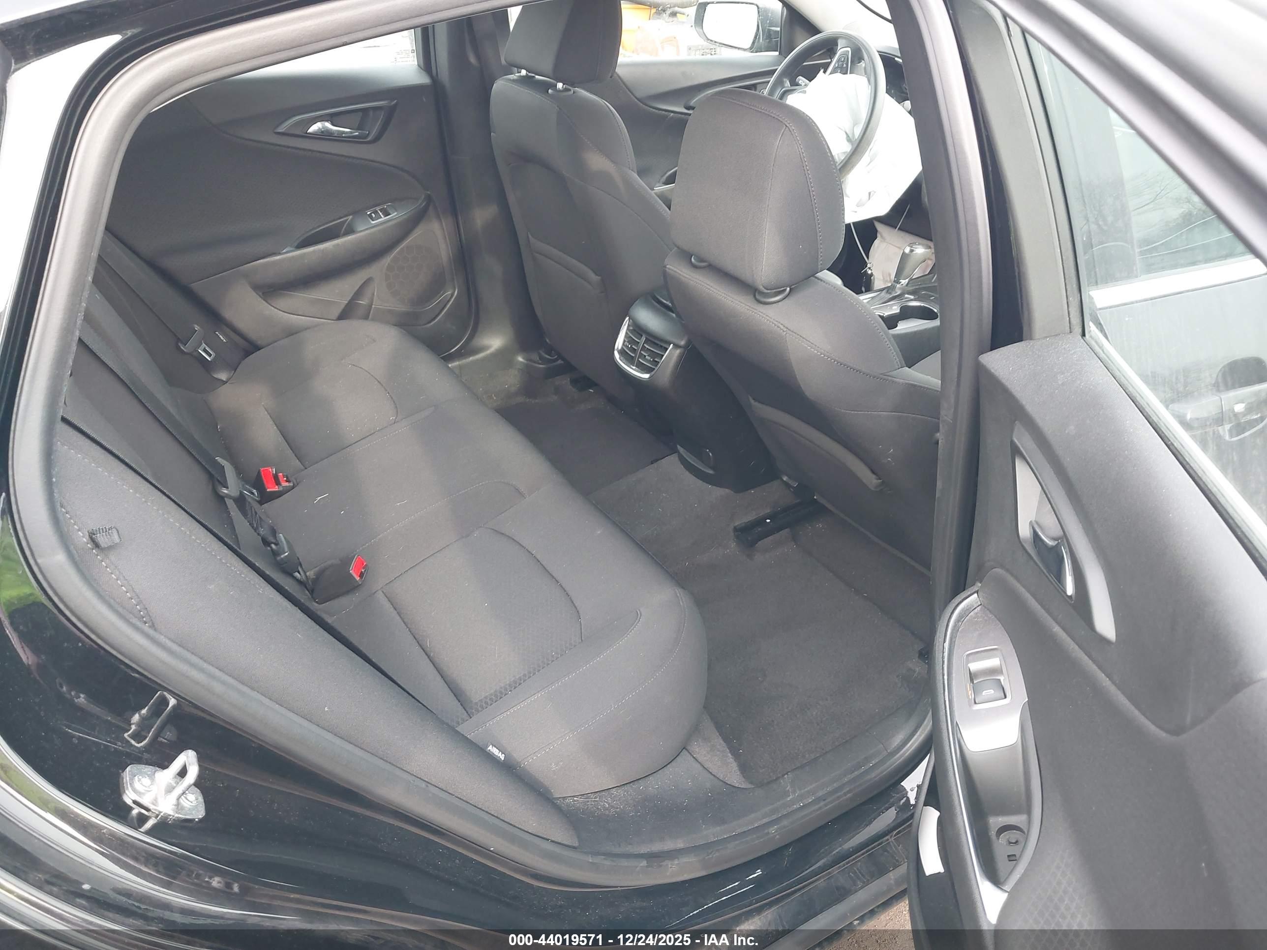 CHEVROLET MALIBU image 8