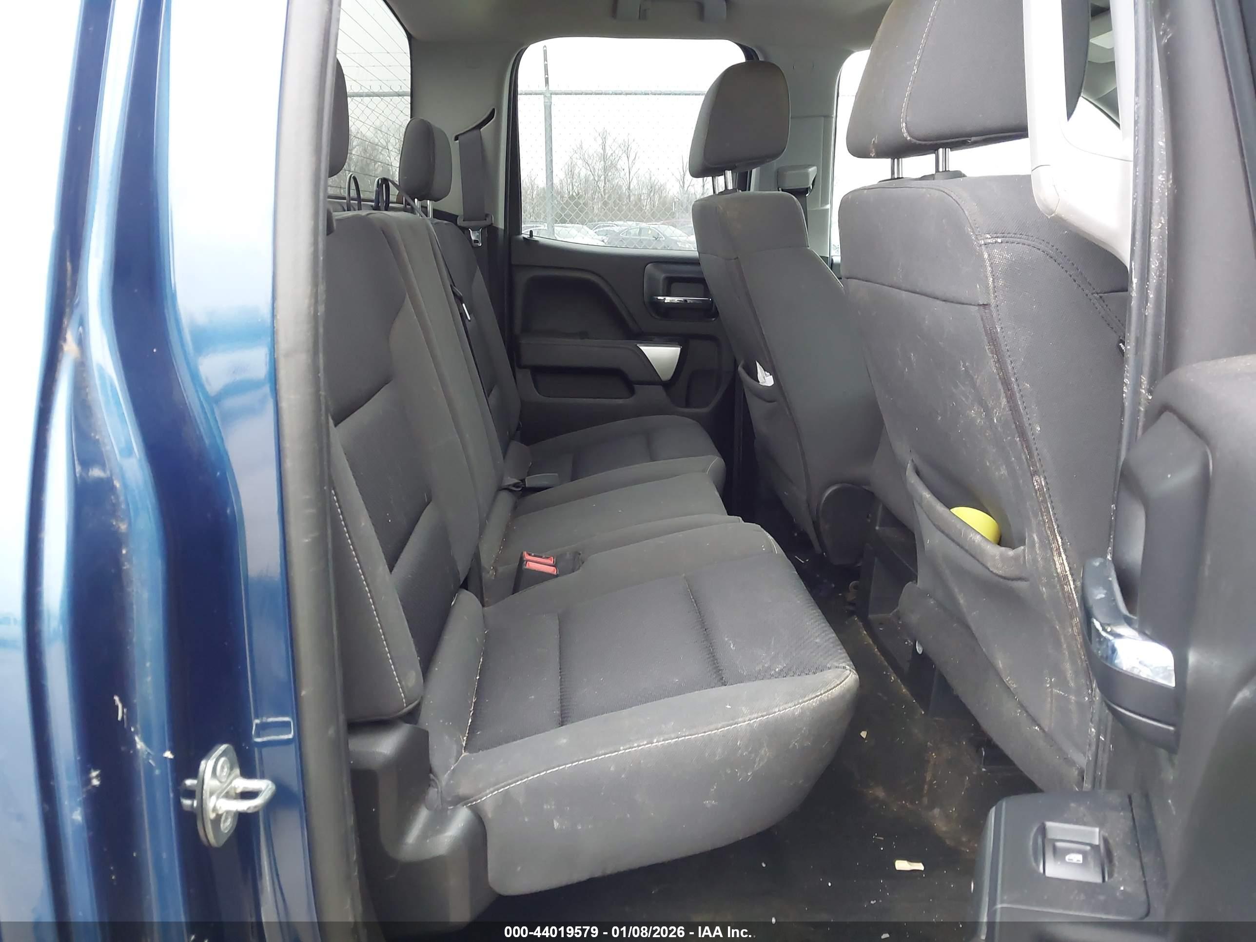 CHEVROLET SILVERADO image 8