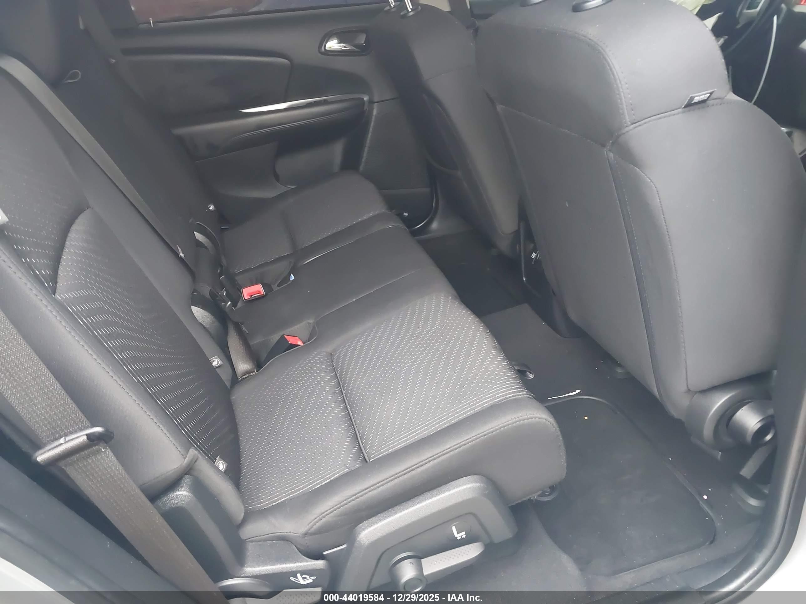 DODGE JOURNEY image 8