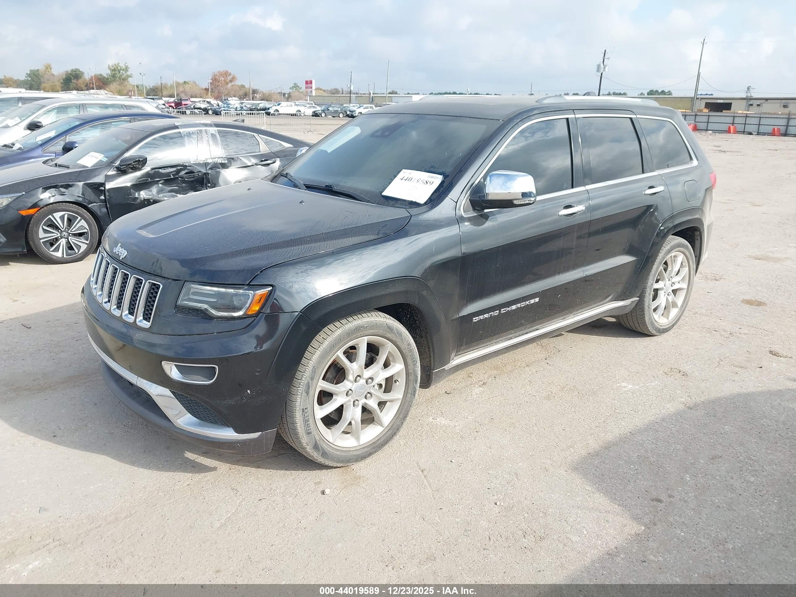 JEEP GRAND image 2