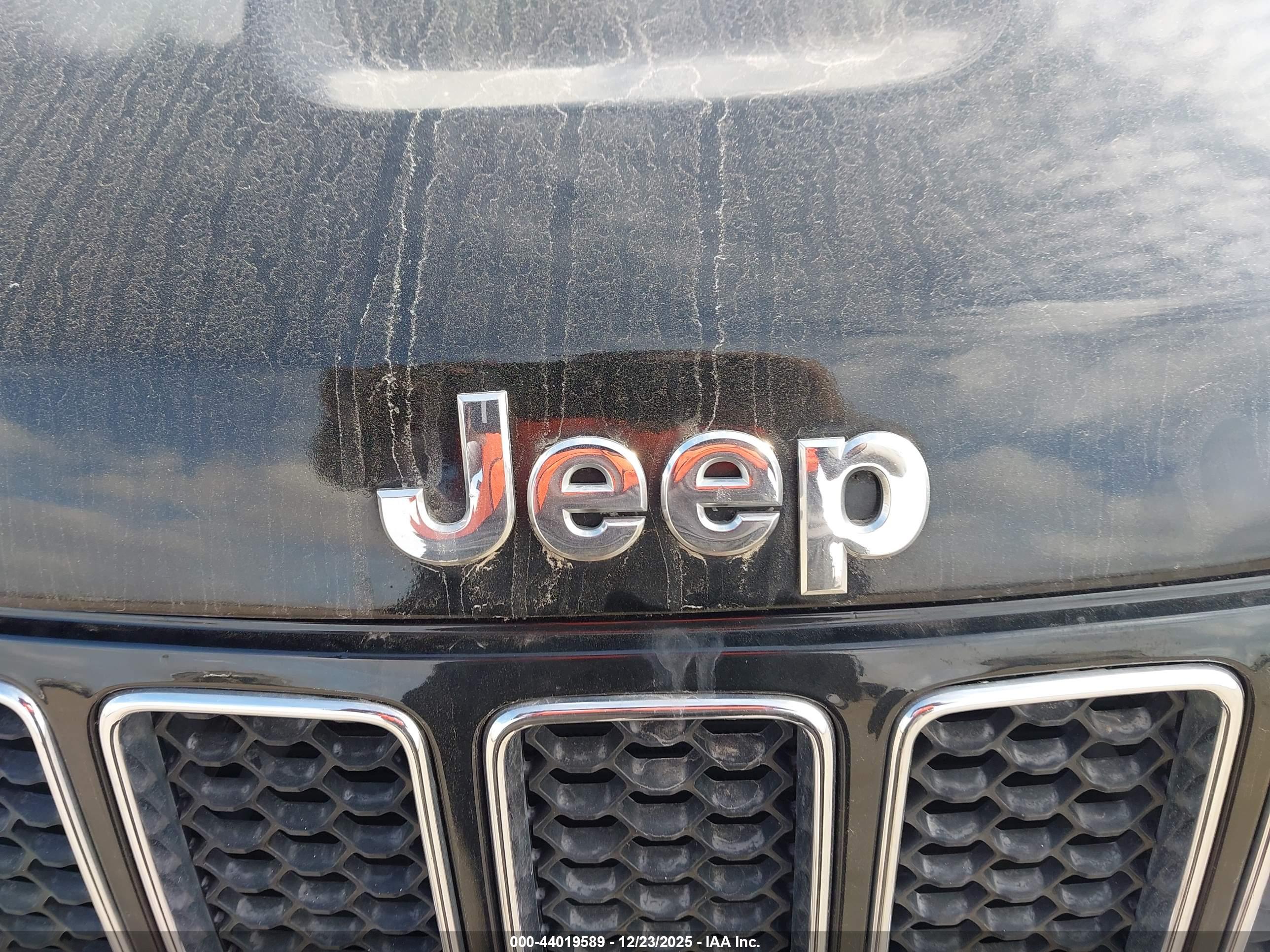 JEEP GRAND image 6