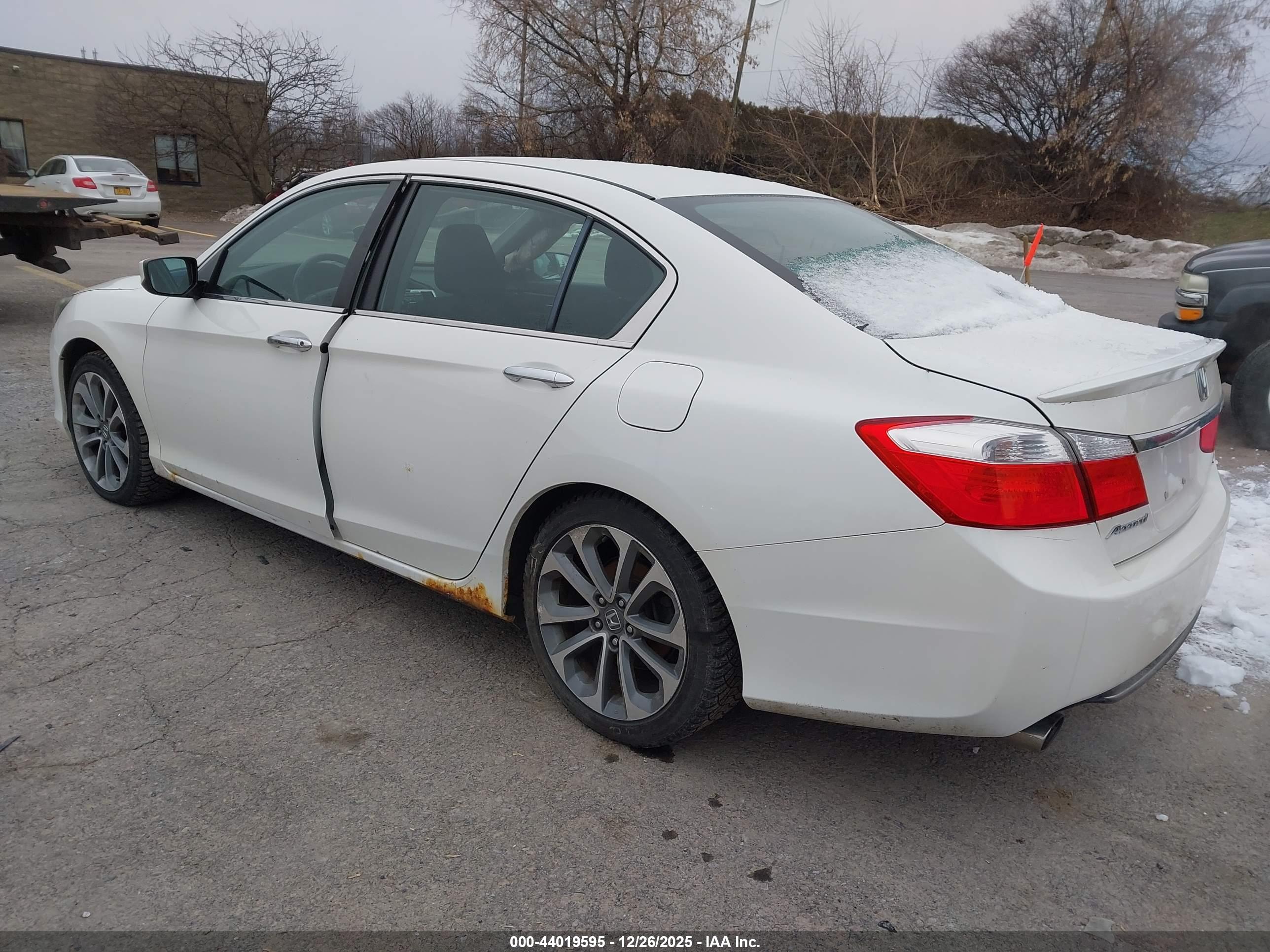 HONDA ACCORD image 3