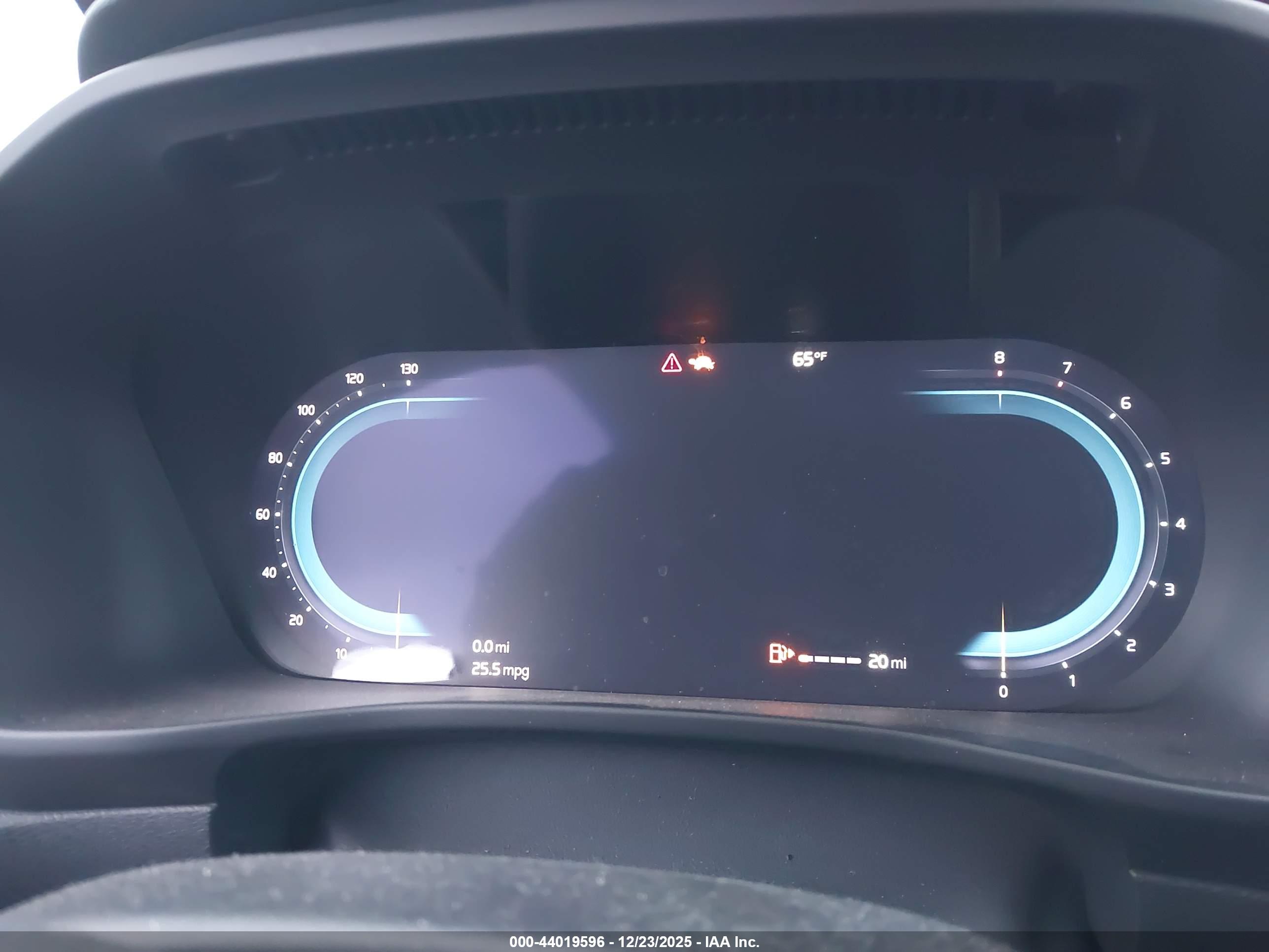 VOLVO XC40 image 7