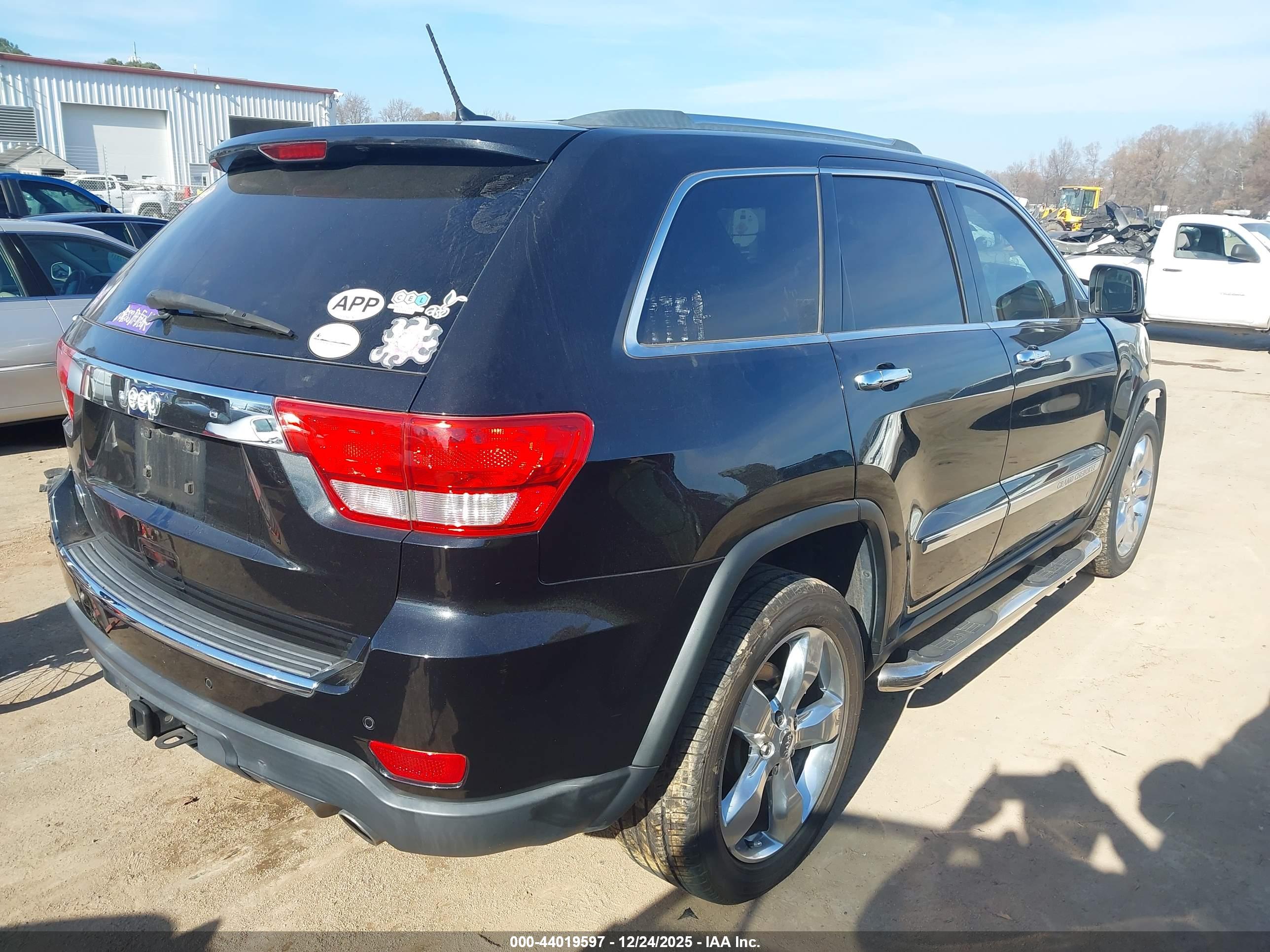 JEEP GRAND image 4