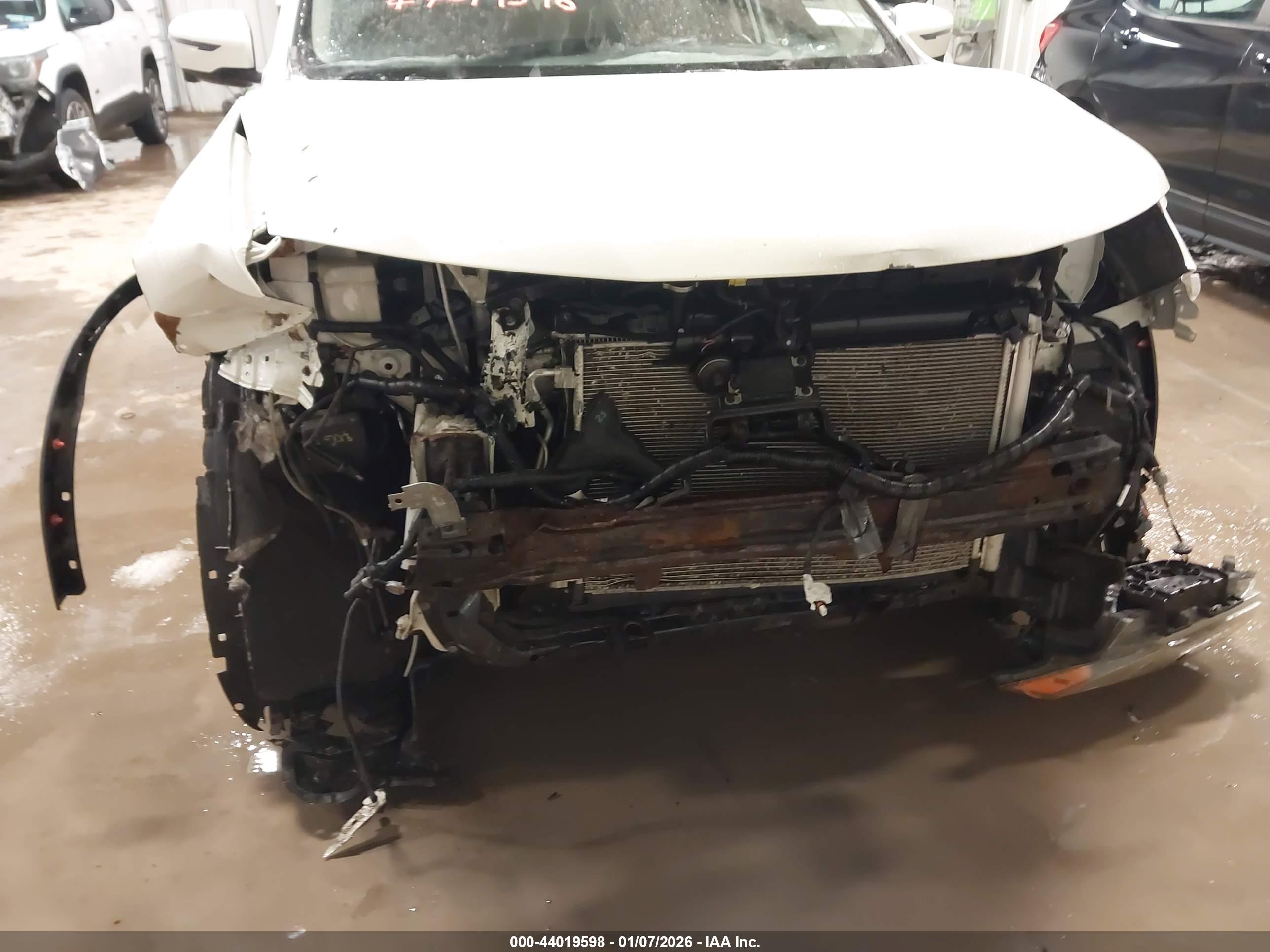 NISSAN ROGUE image 6