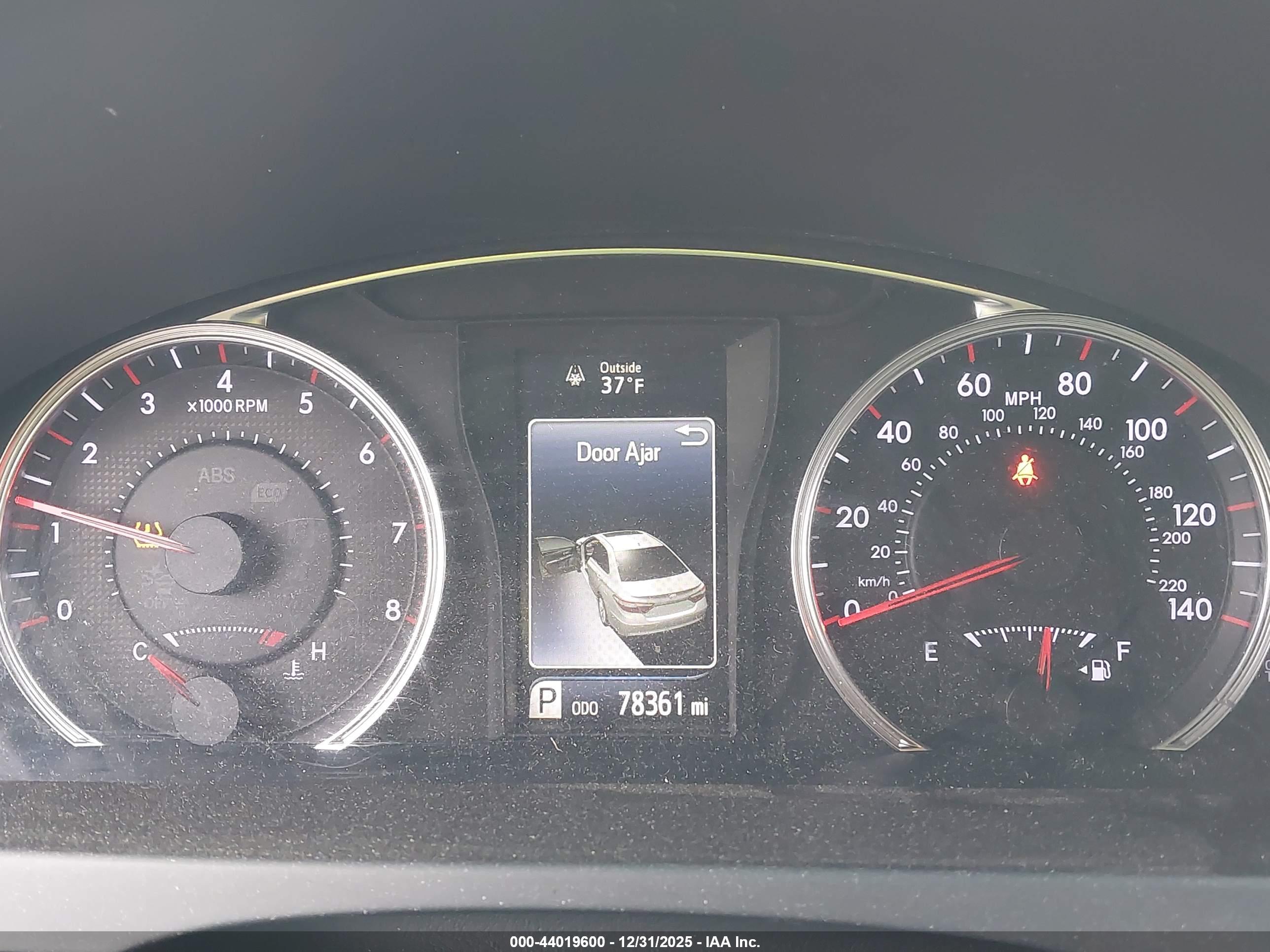 TOYOTA CAMRY image 7
