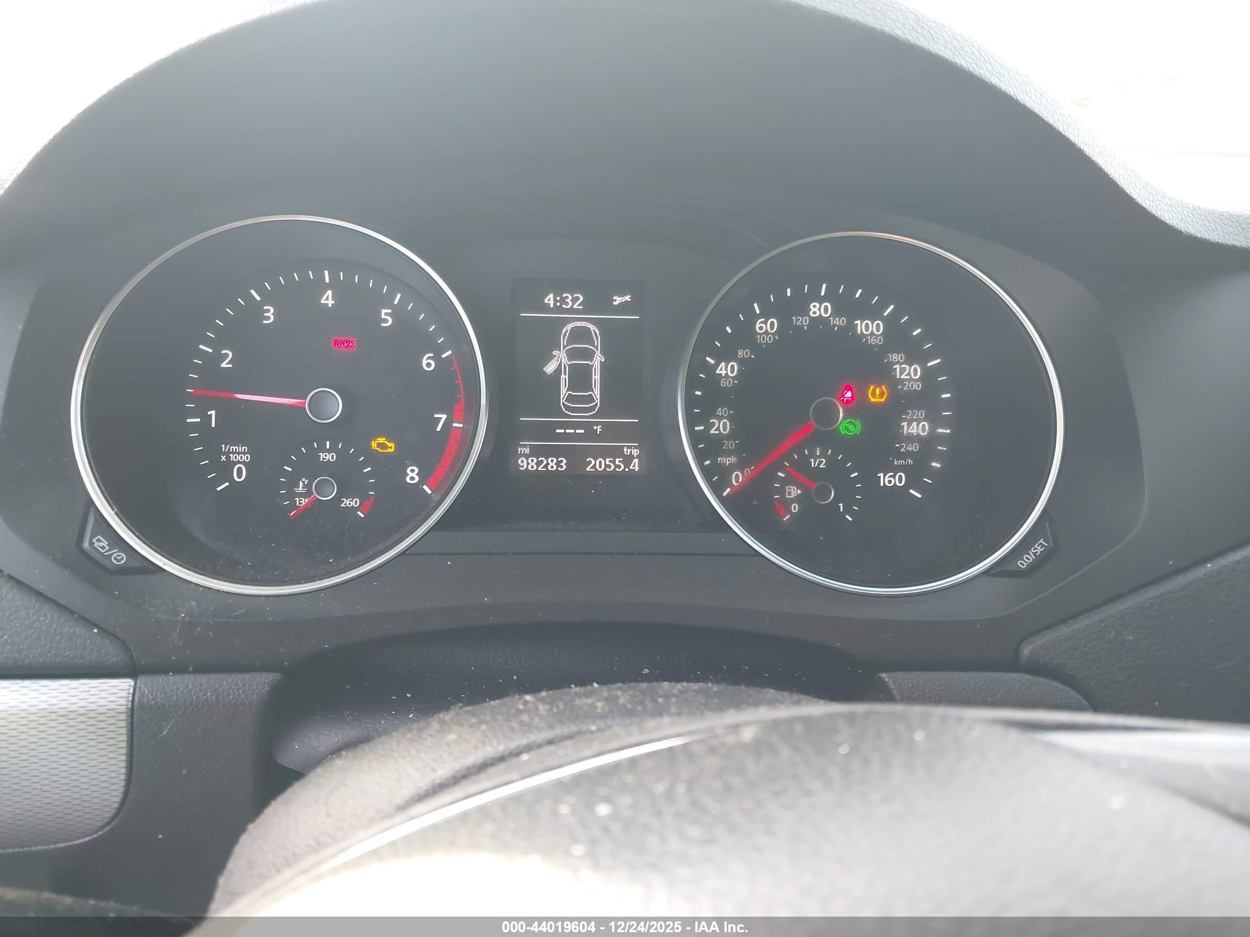 VOLKSWAGEN JETTA image 7