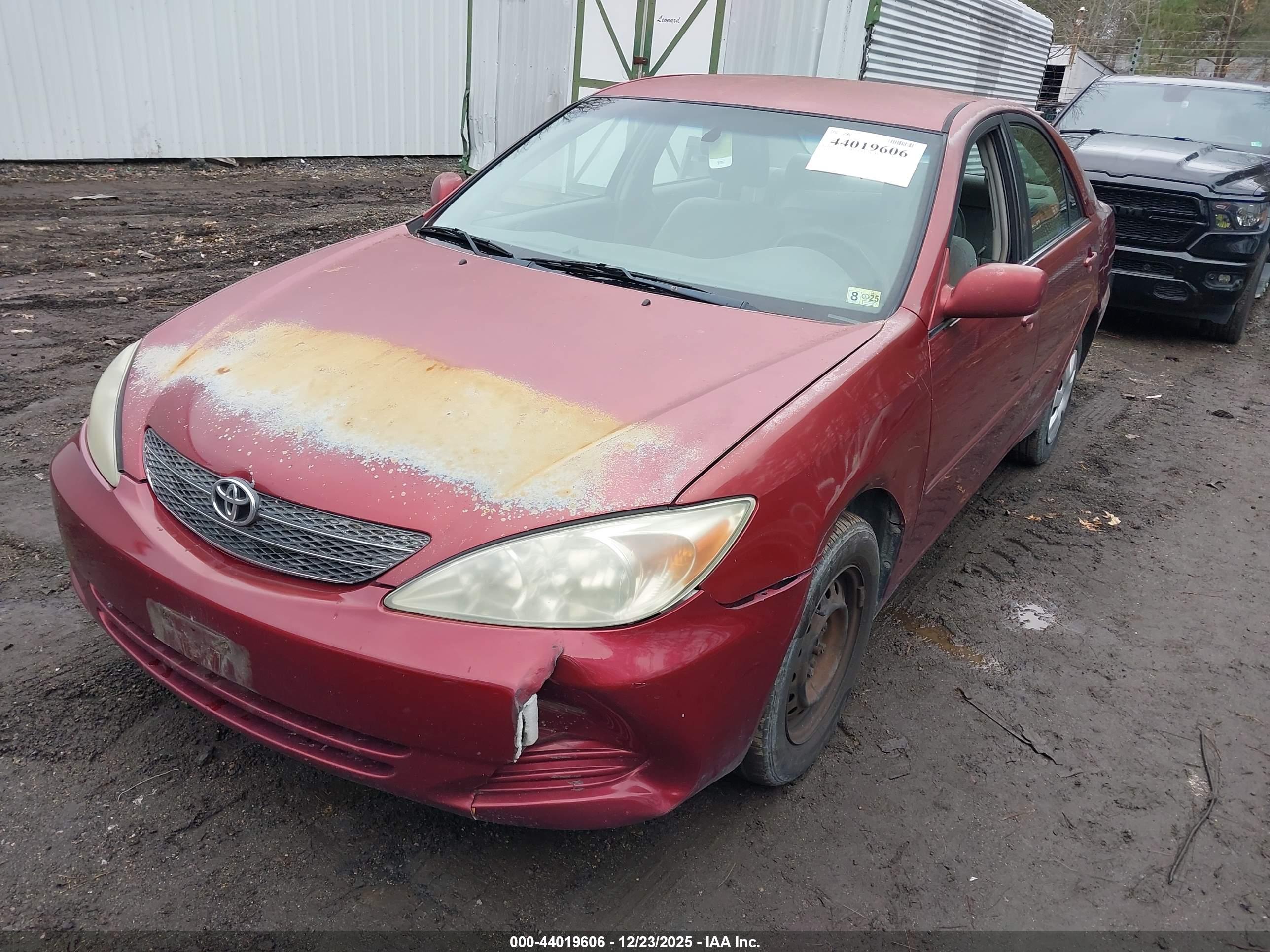 TOYOTA CAMRY image 2