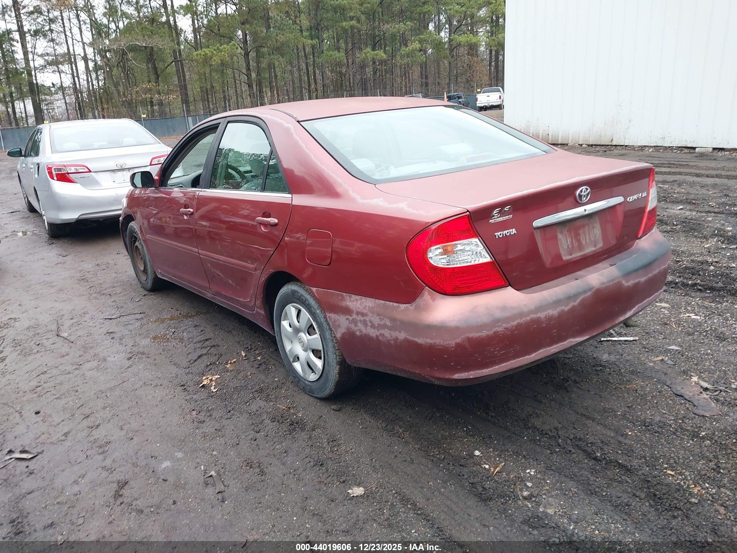TOYOTA CAMRY image 3