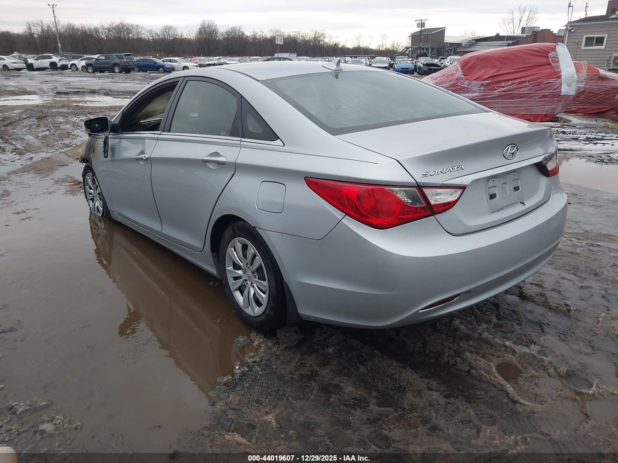 HYUNDAI SONATA image 3