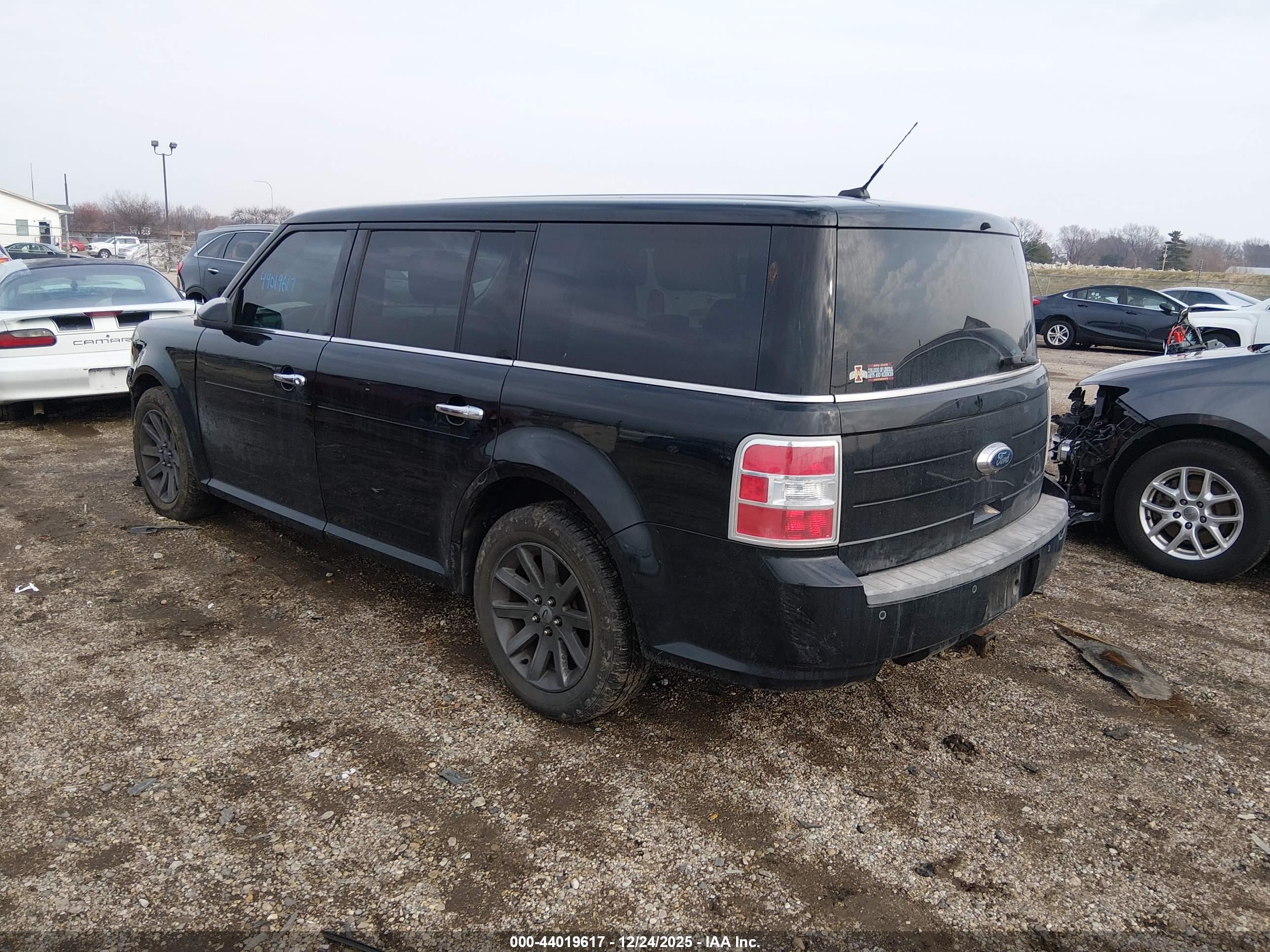 FORD FLEX image 3