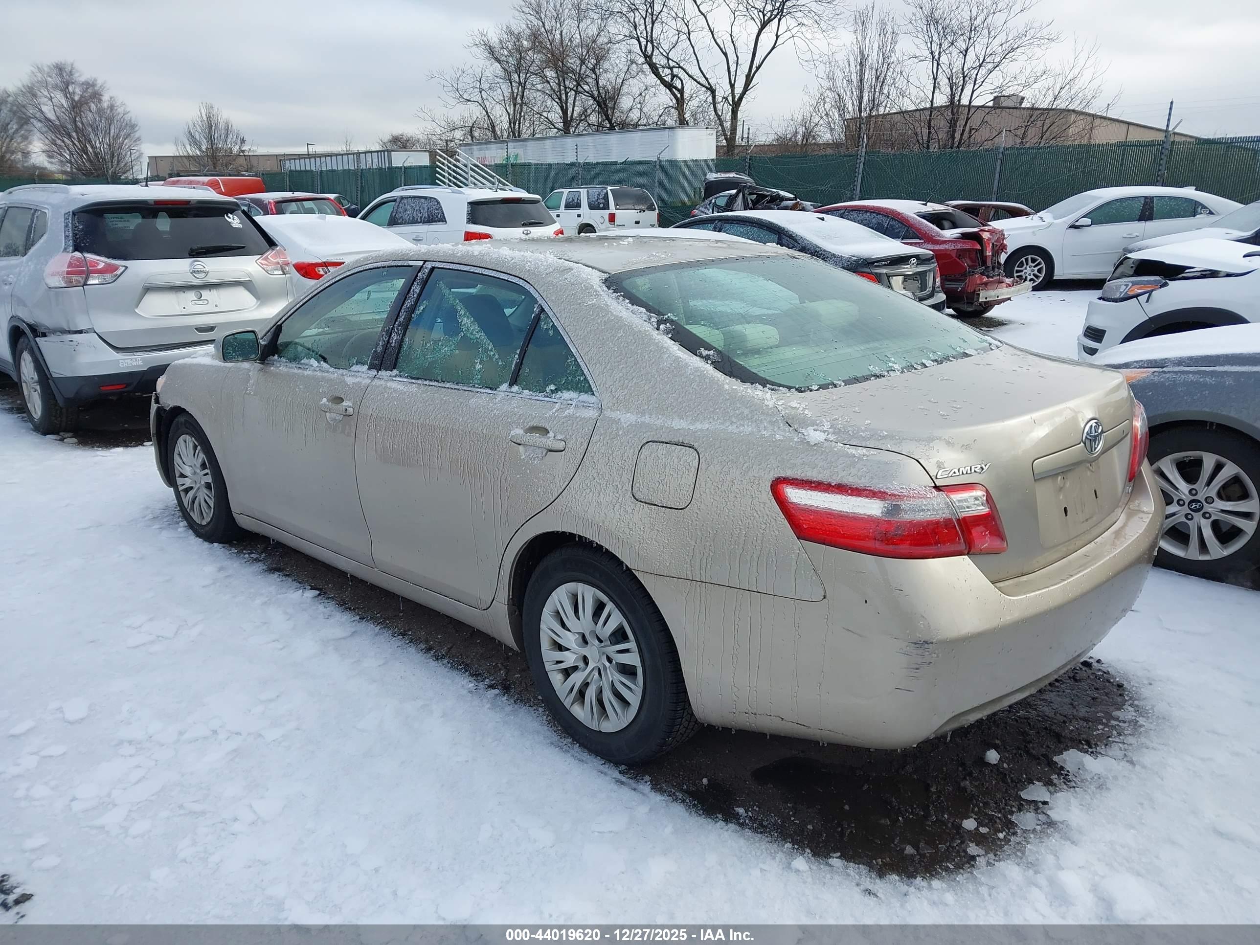 TOYOTA CAMRY image 3