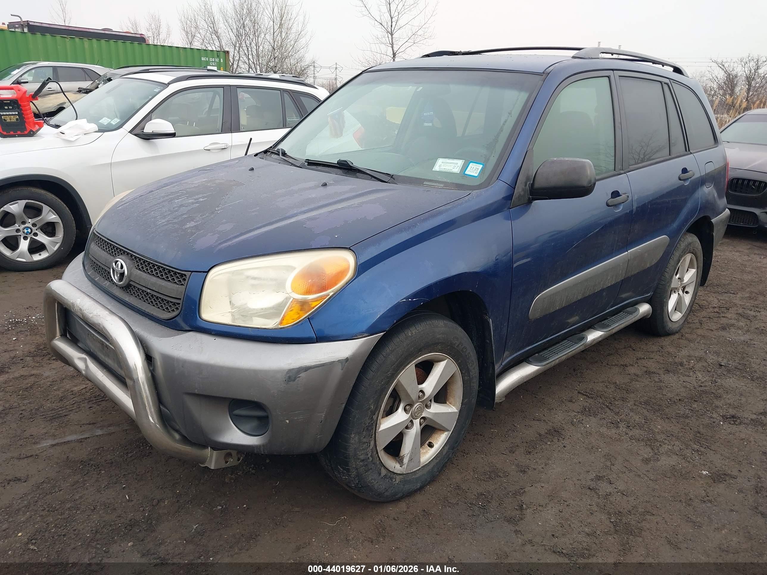 TOYOTA RAV4 image 2