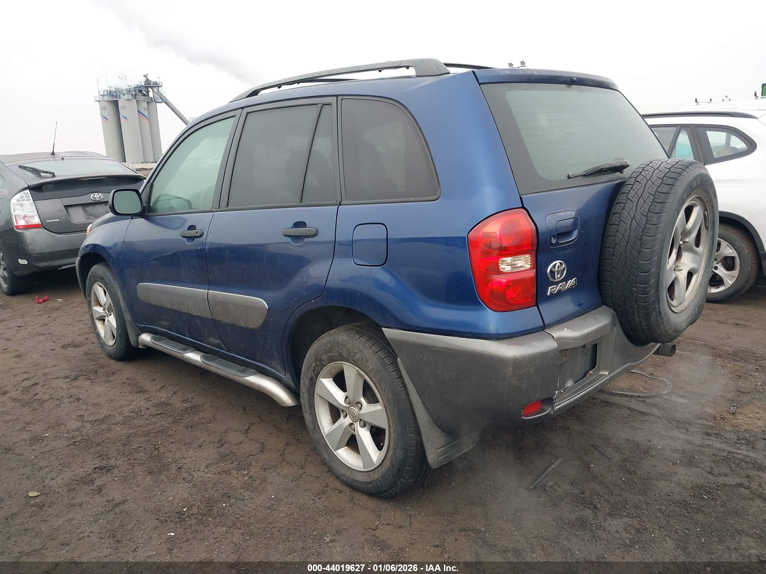 TOYOTA RAV4 image 3
