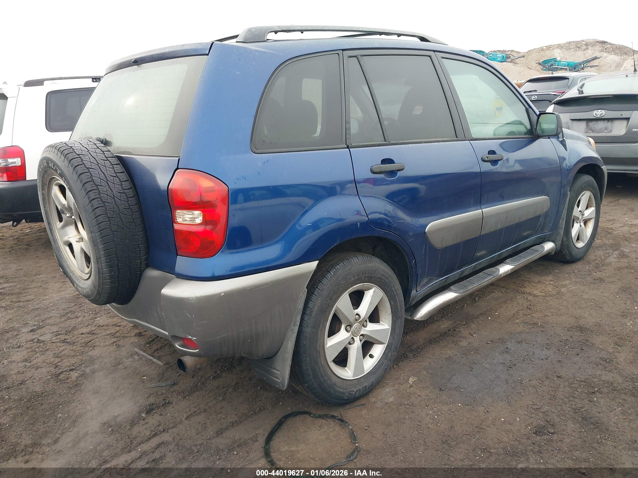 TOYOTA RAV4 image 4