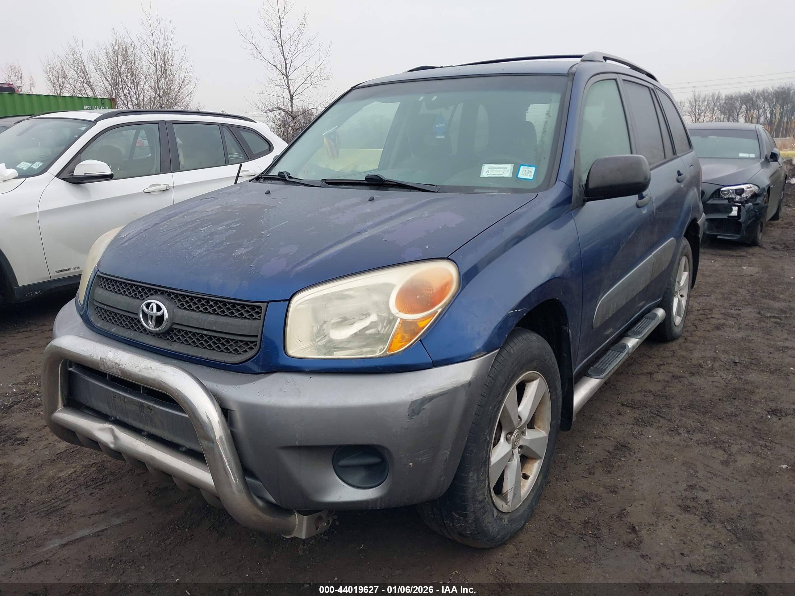 TOYOTA RAV4 image 6