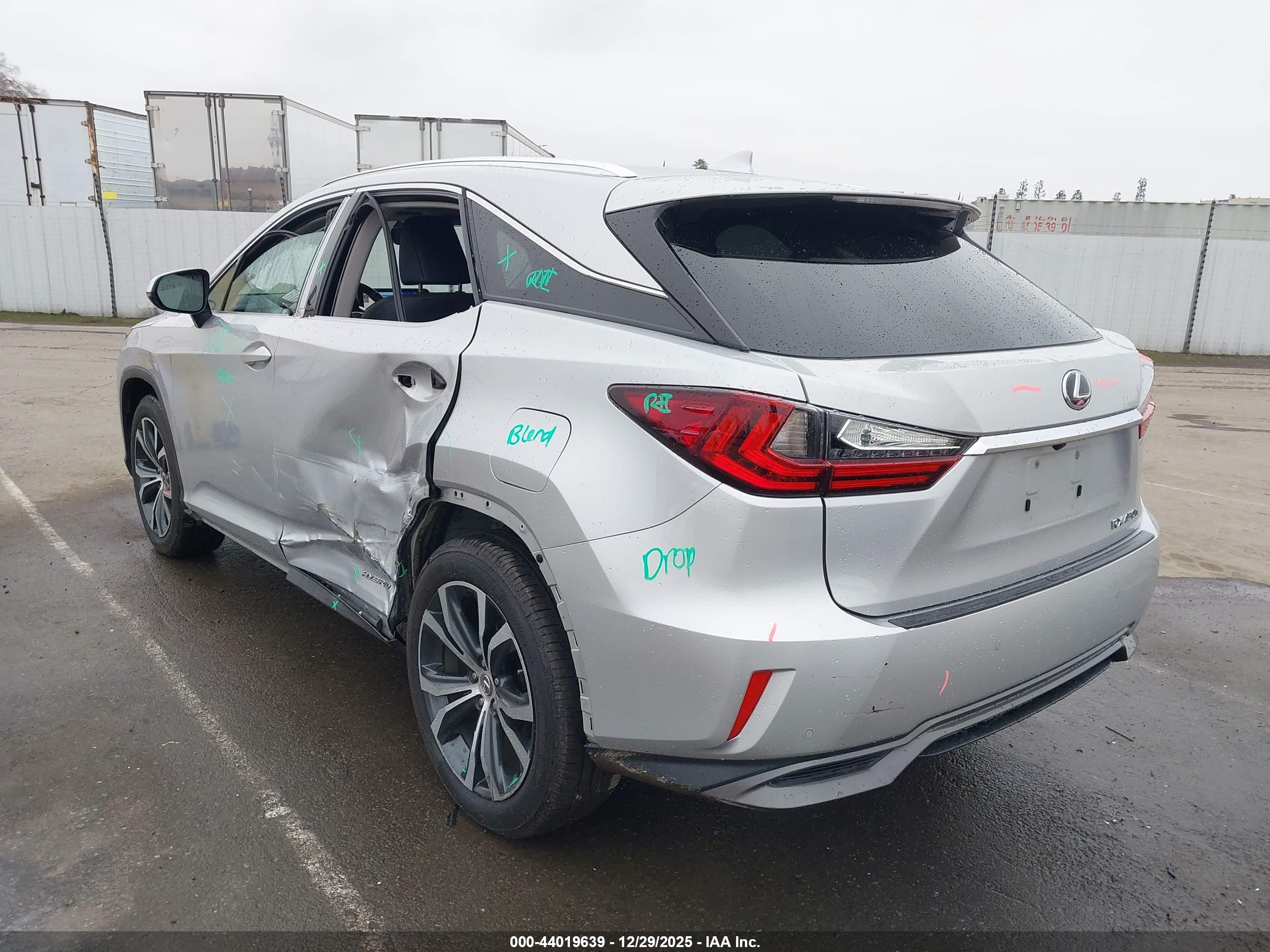 LEXUS RX image 3