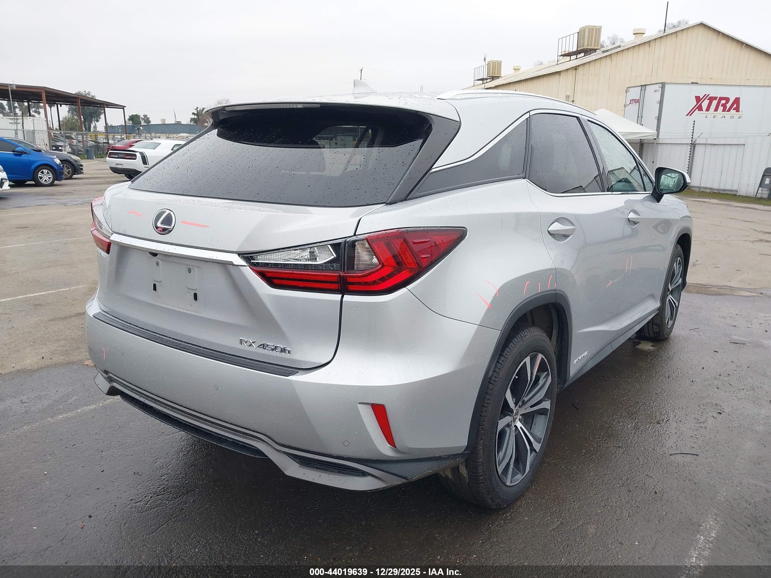 LEXUS RX image 4