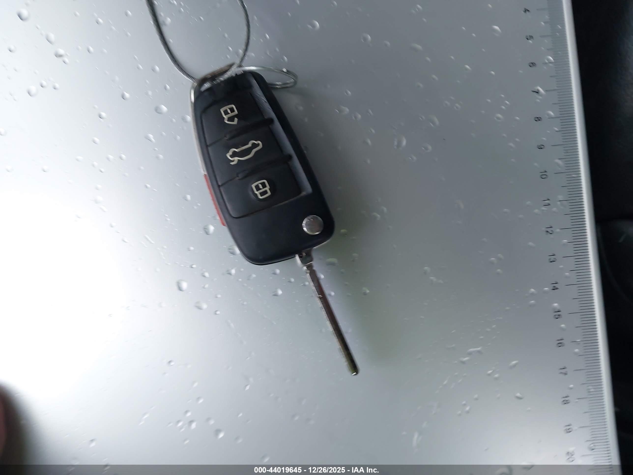 AUDI A6 image 11