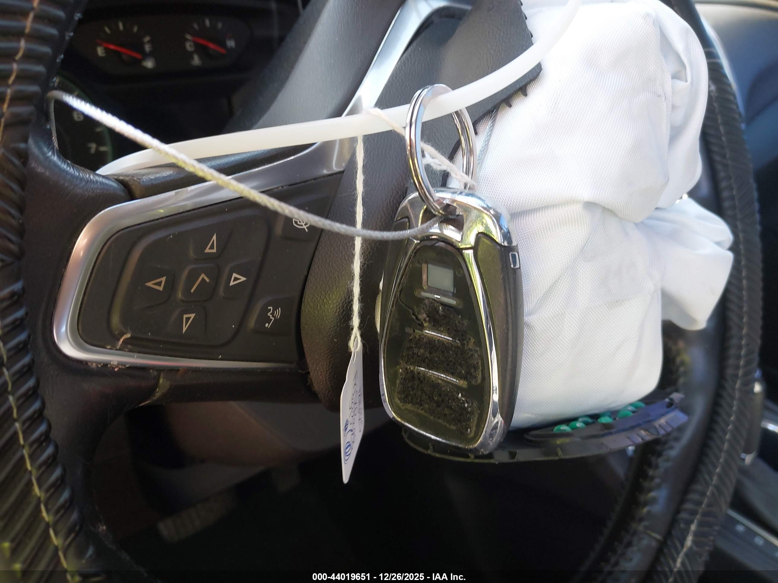 CHEVROLET EQUINOX image 11
