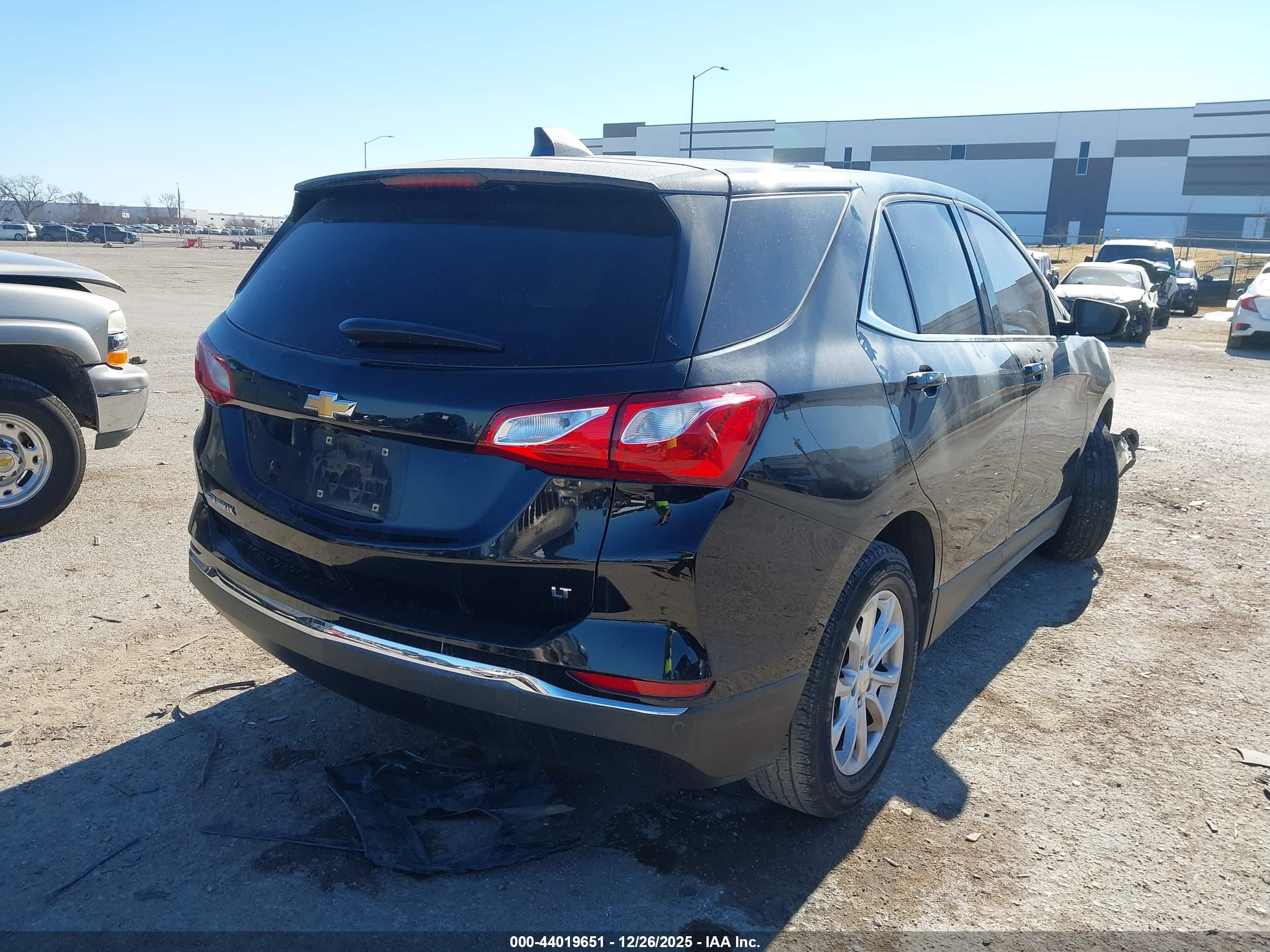 CHEVROLET EQUINOX image 4