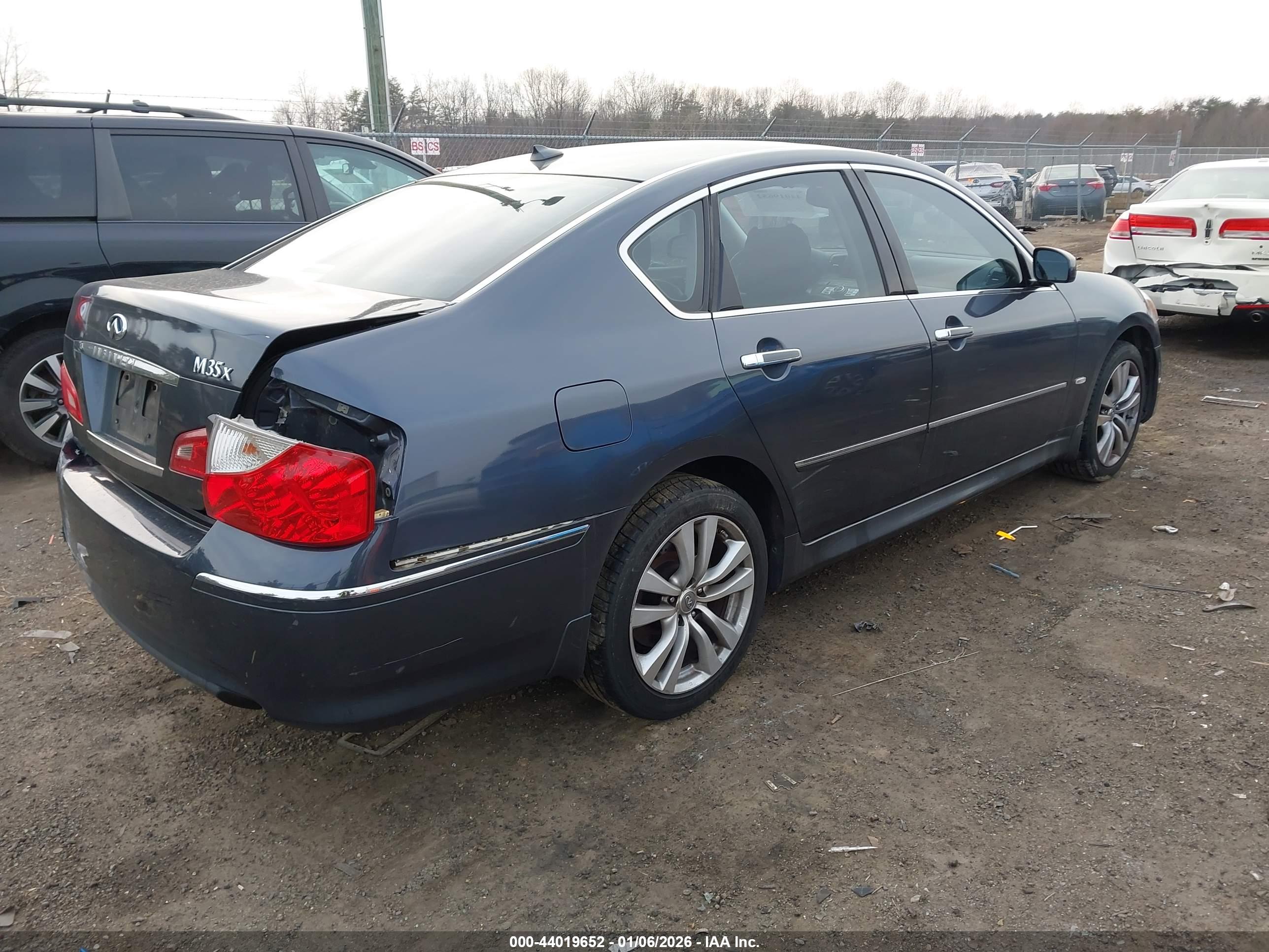 INFINITI M35X image 4