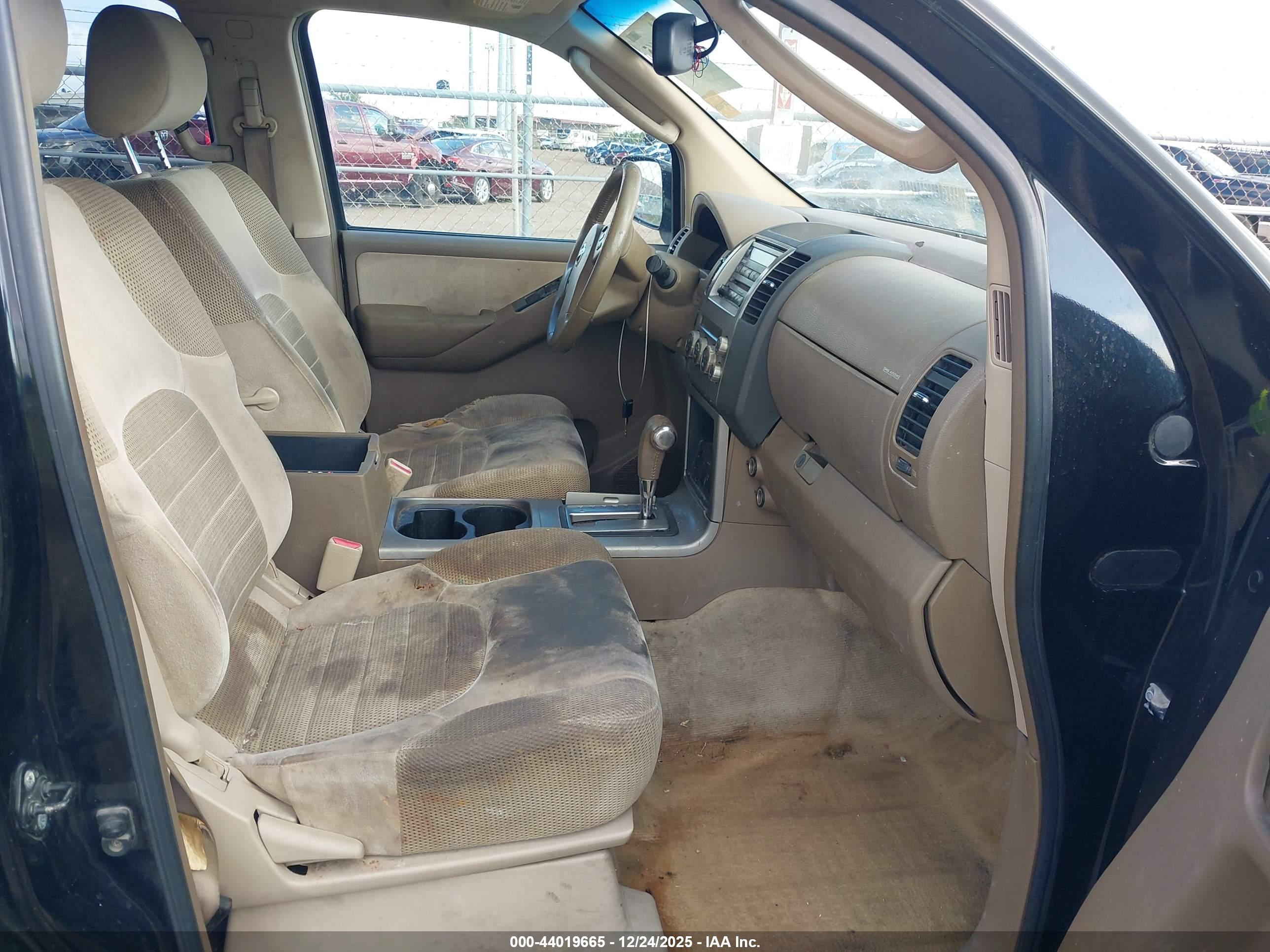 NISSAN PATHFINDER image 5