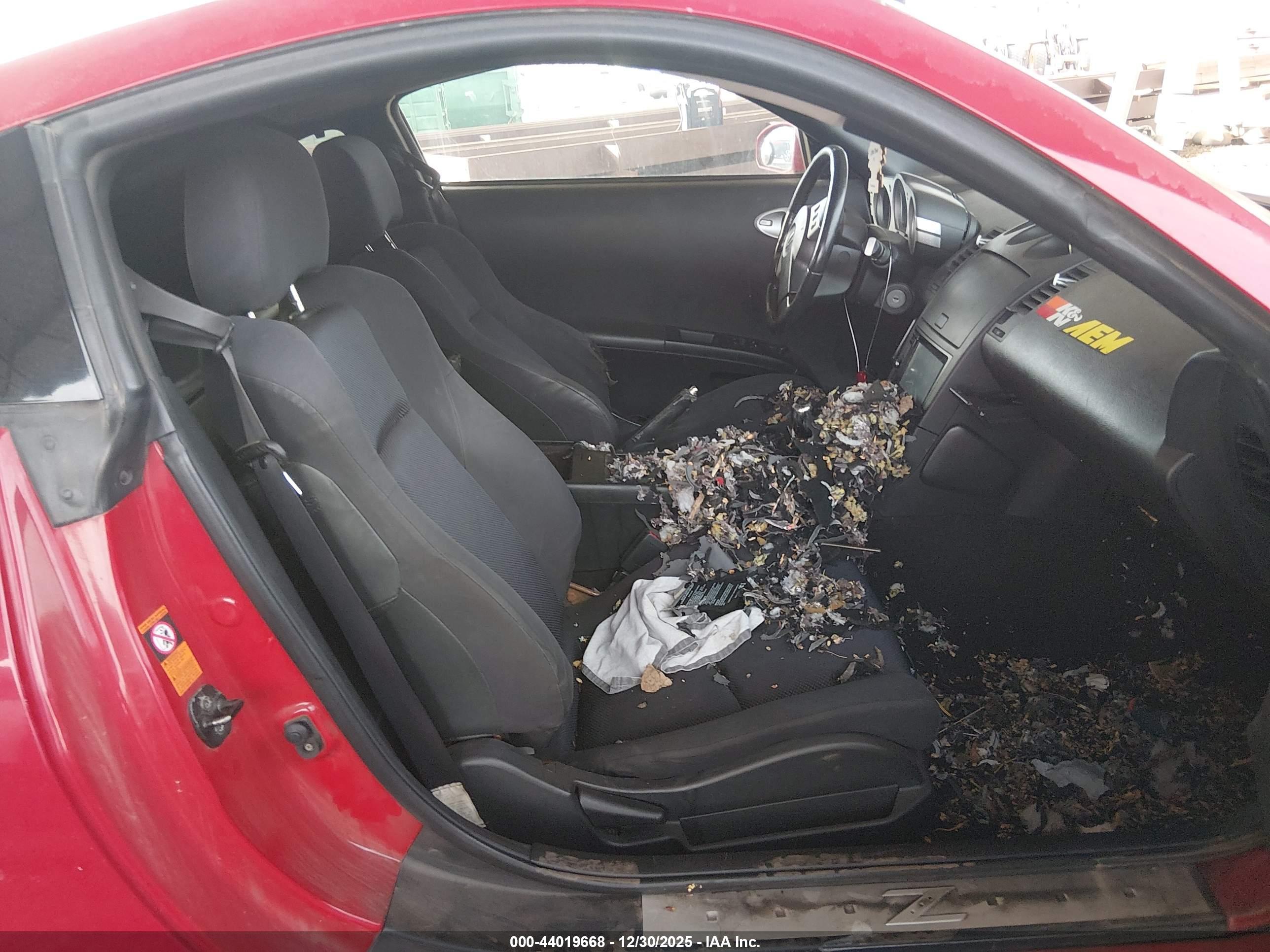 NISSAN 350Z image 8