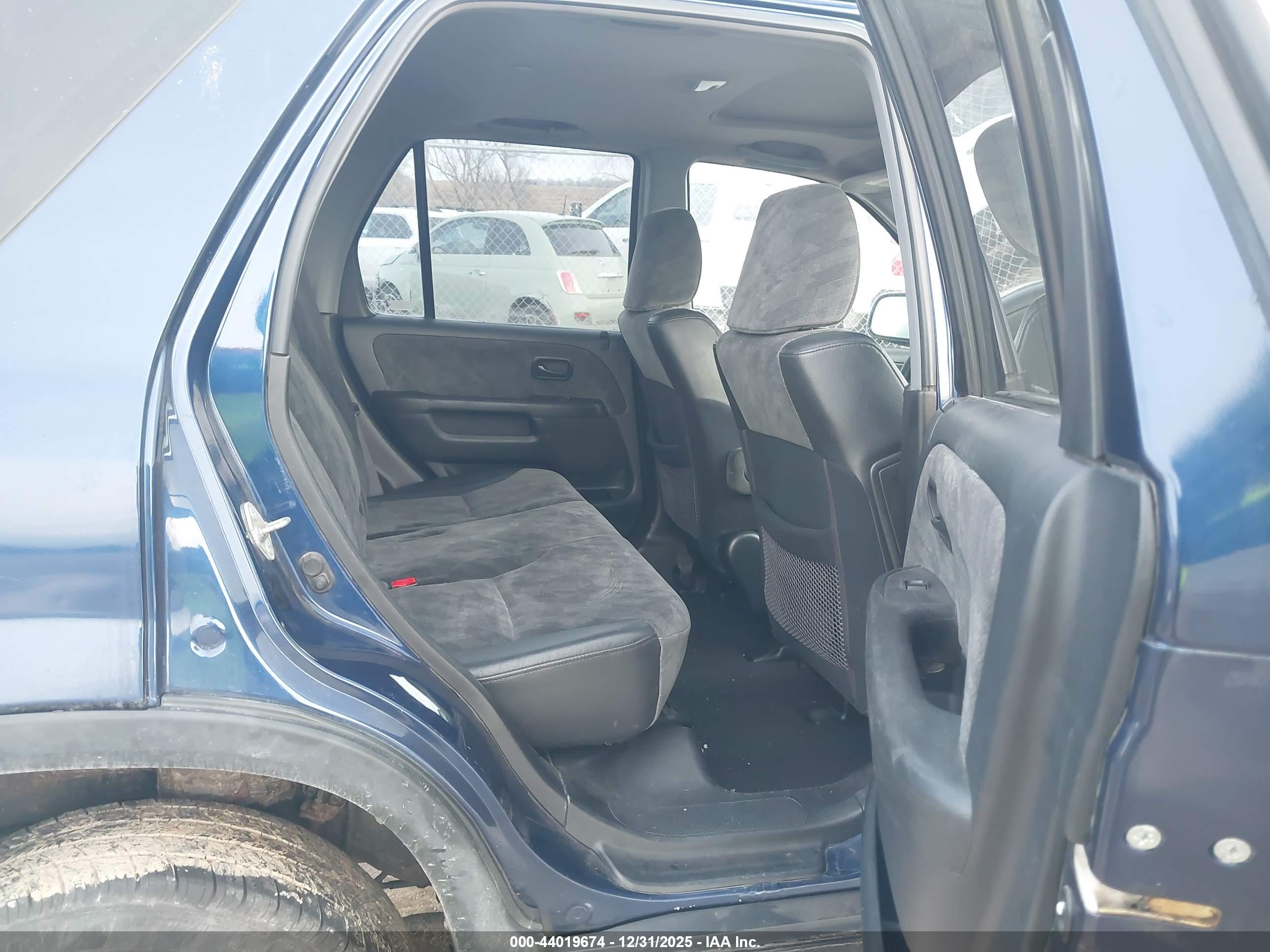 HONDA CR-V image 8