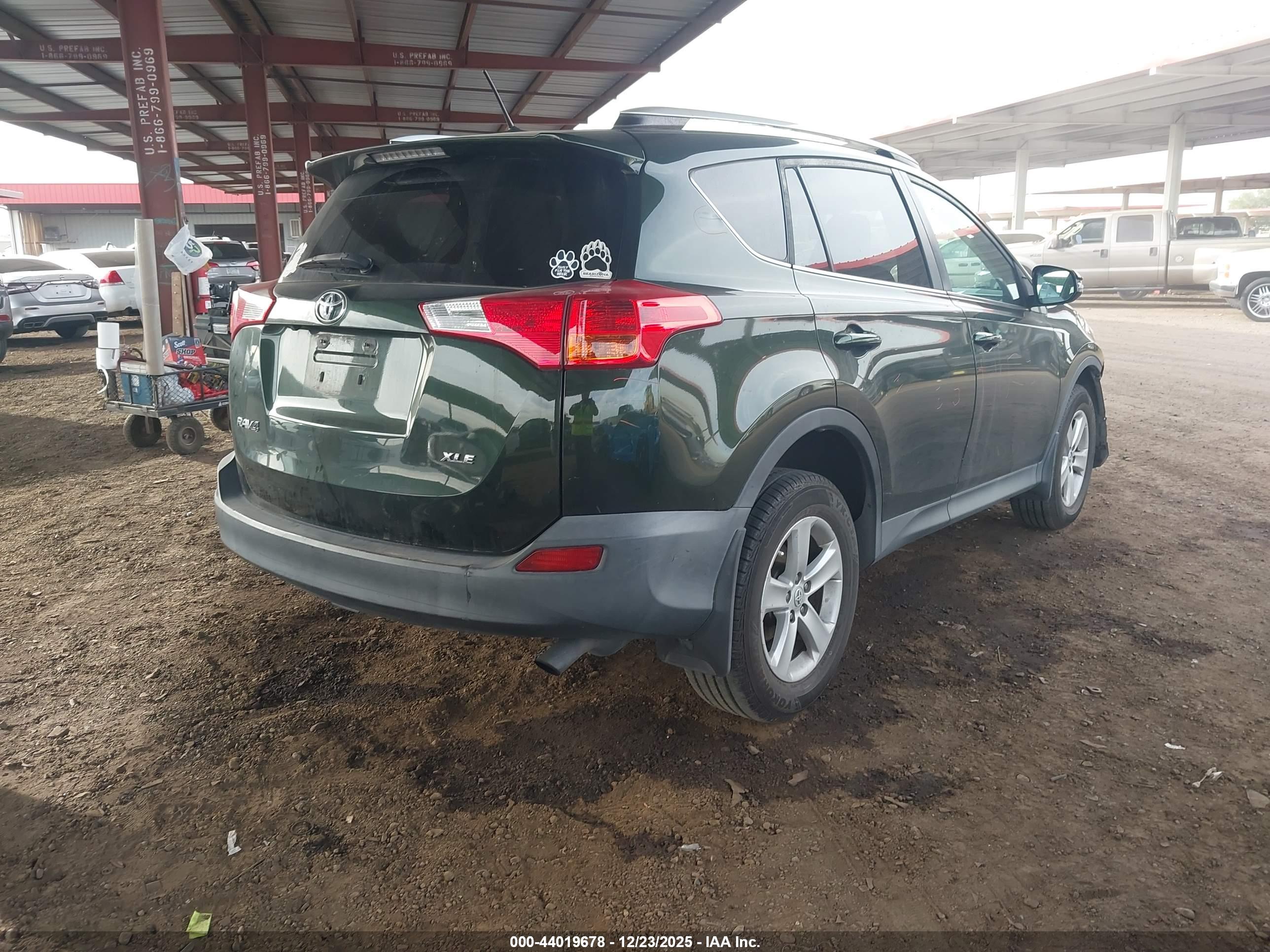 TOYOTA RAV4 image 4