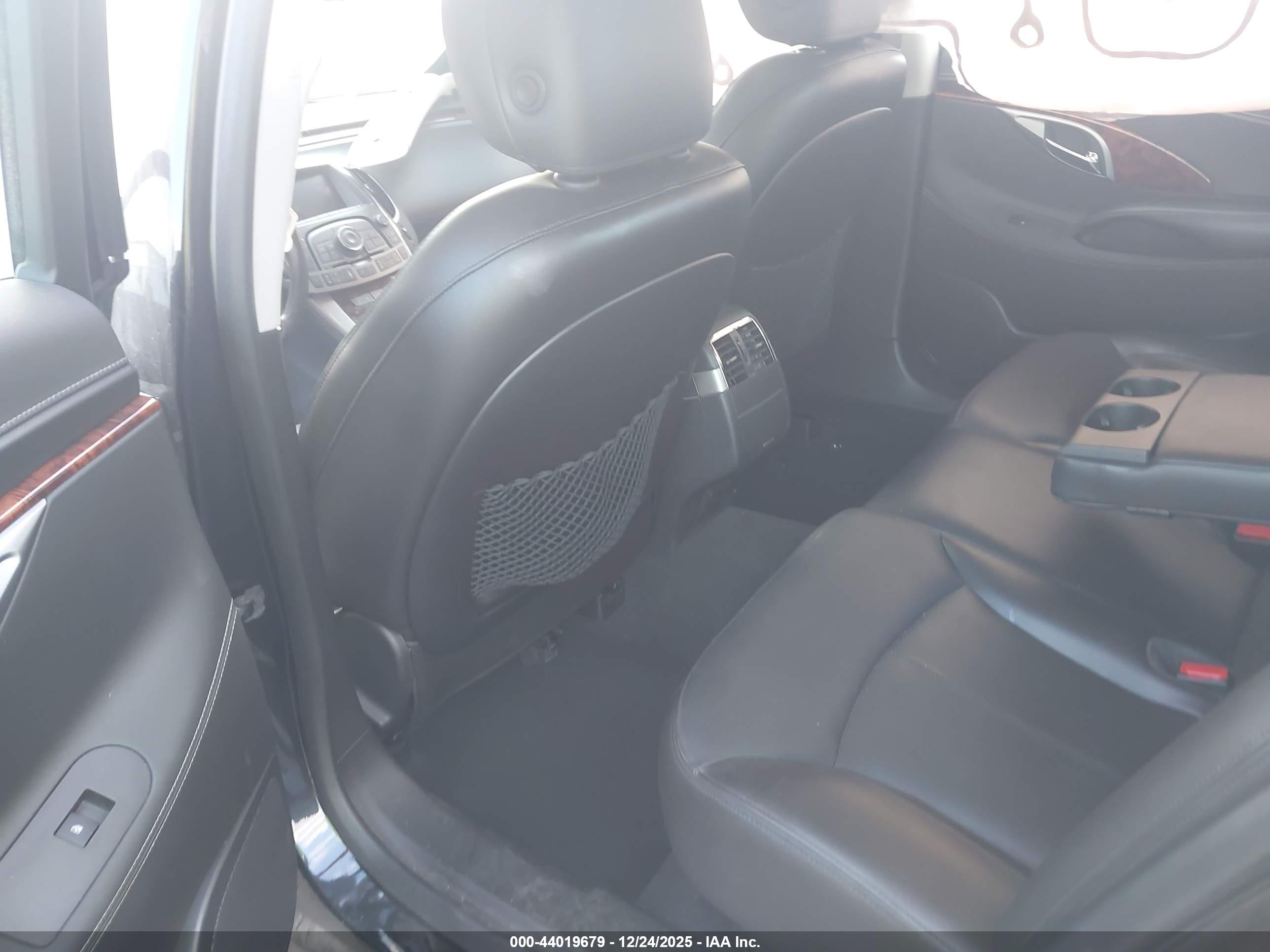 BUICK LACROSSE image 8