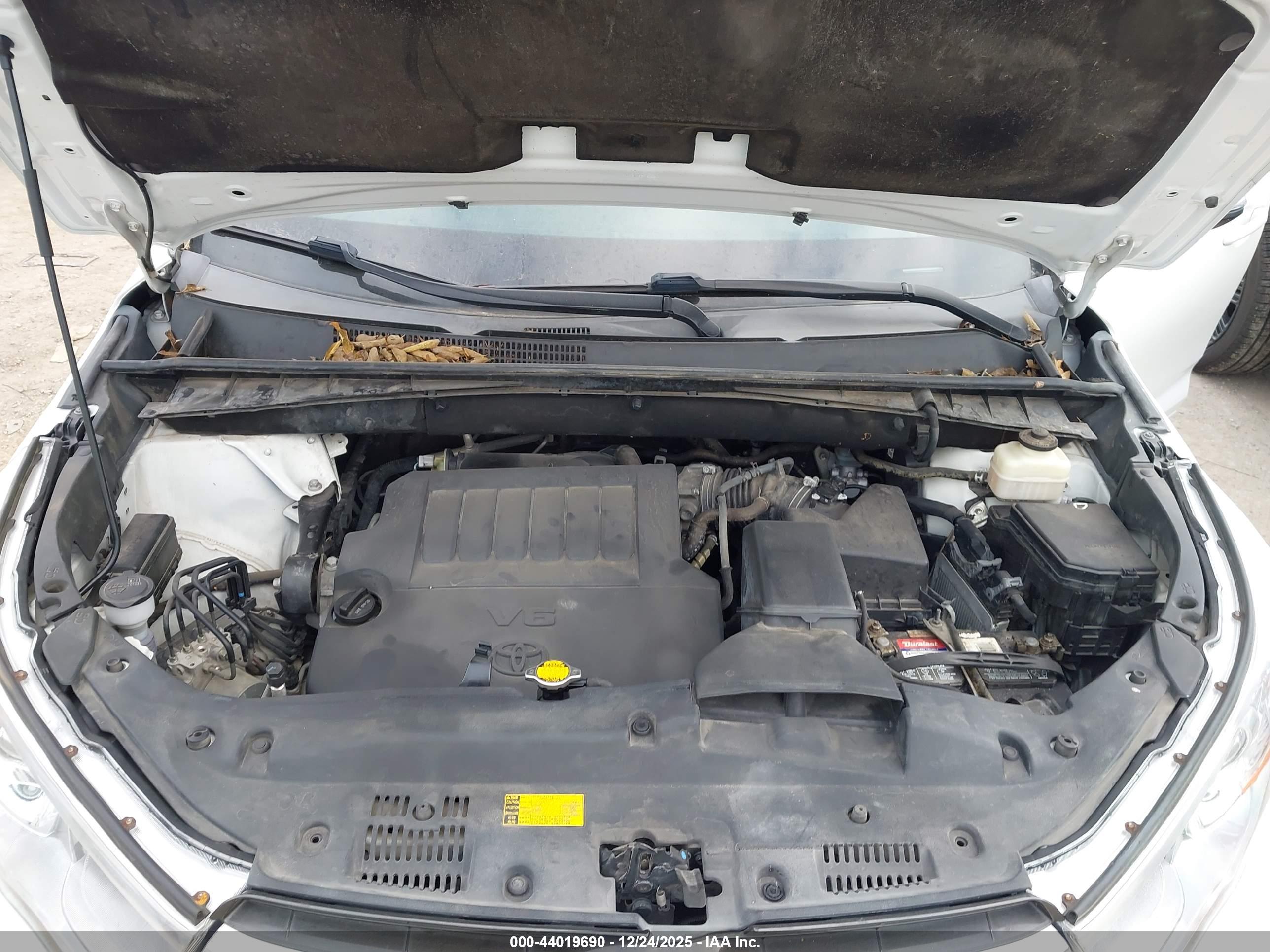 TOYOTA HIGHLANDER image 10