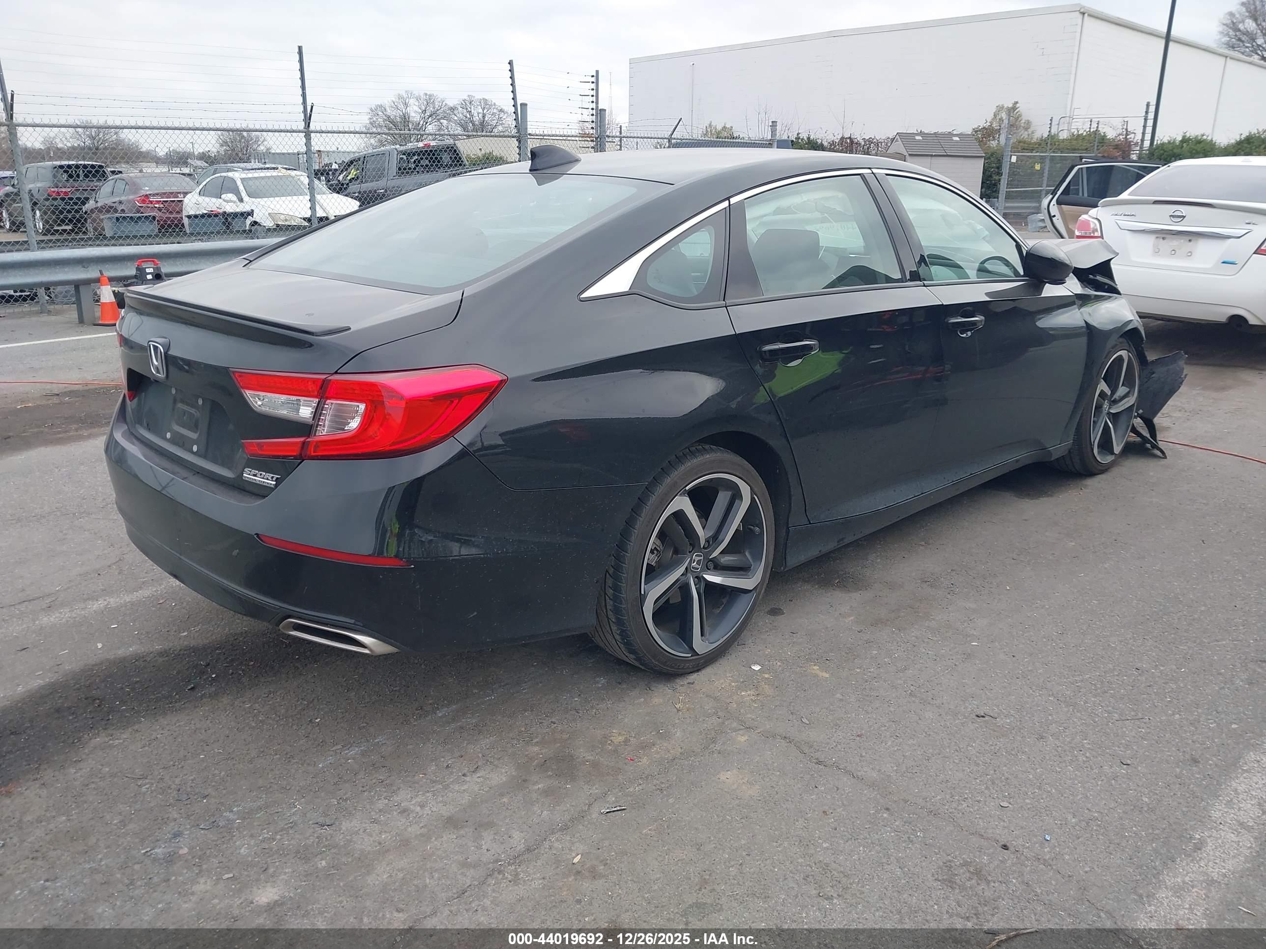 HONDA ACCORD image 4
