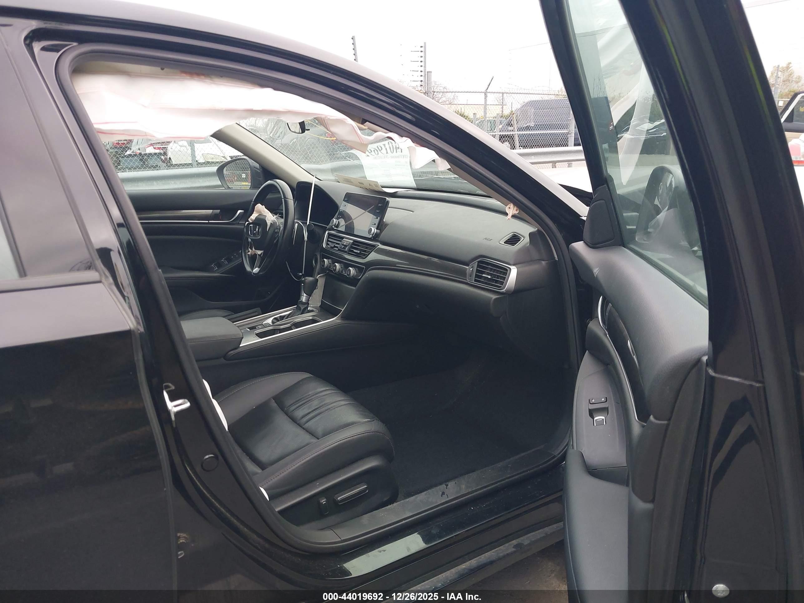 HONDA ACCORD image 5