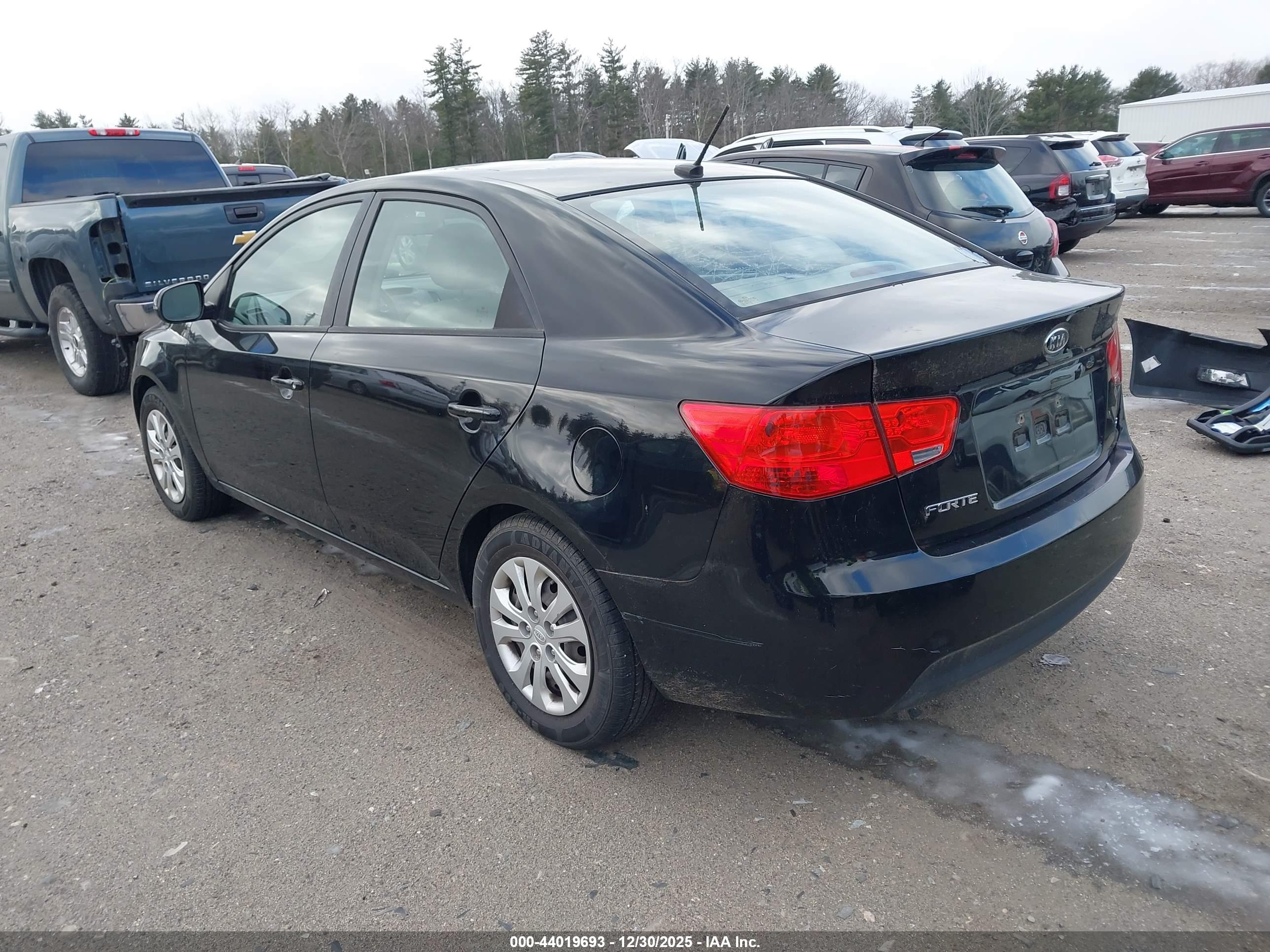 KIA FORTE image 3